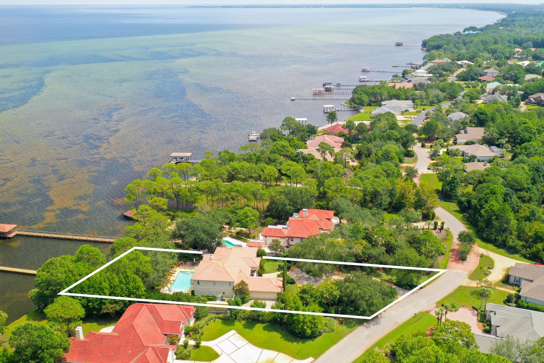 EMERALD BAY - Residential