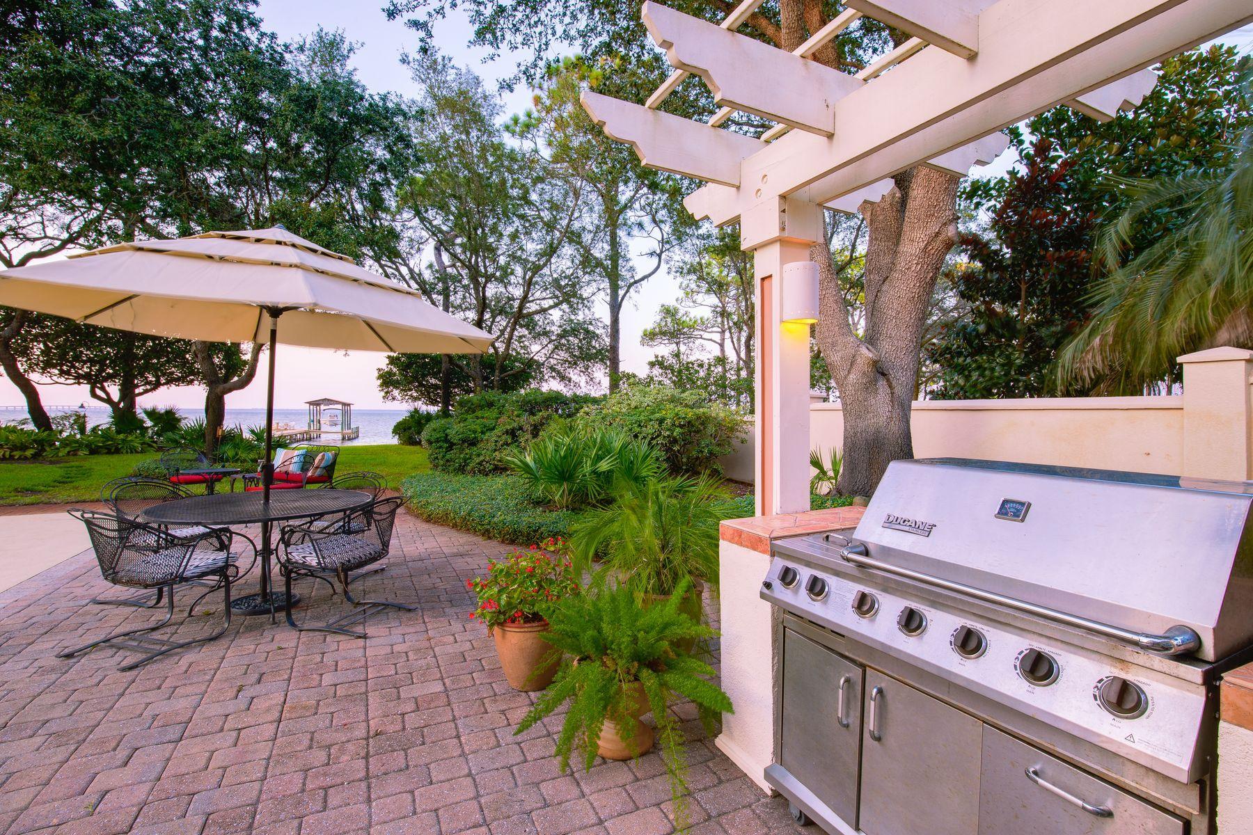 EMERALD BAY - Residential