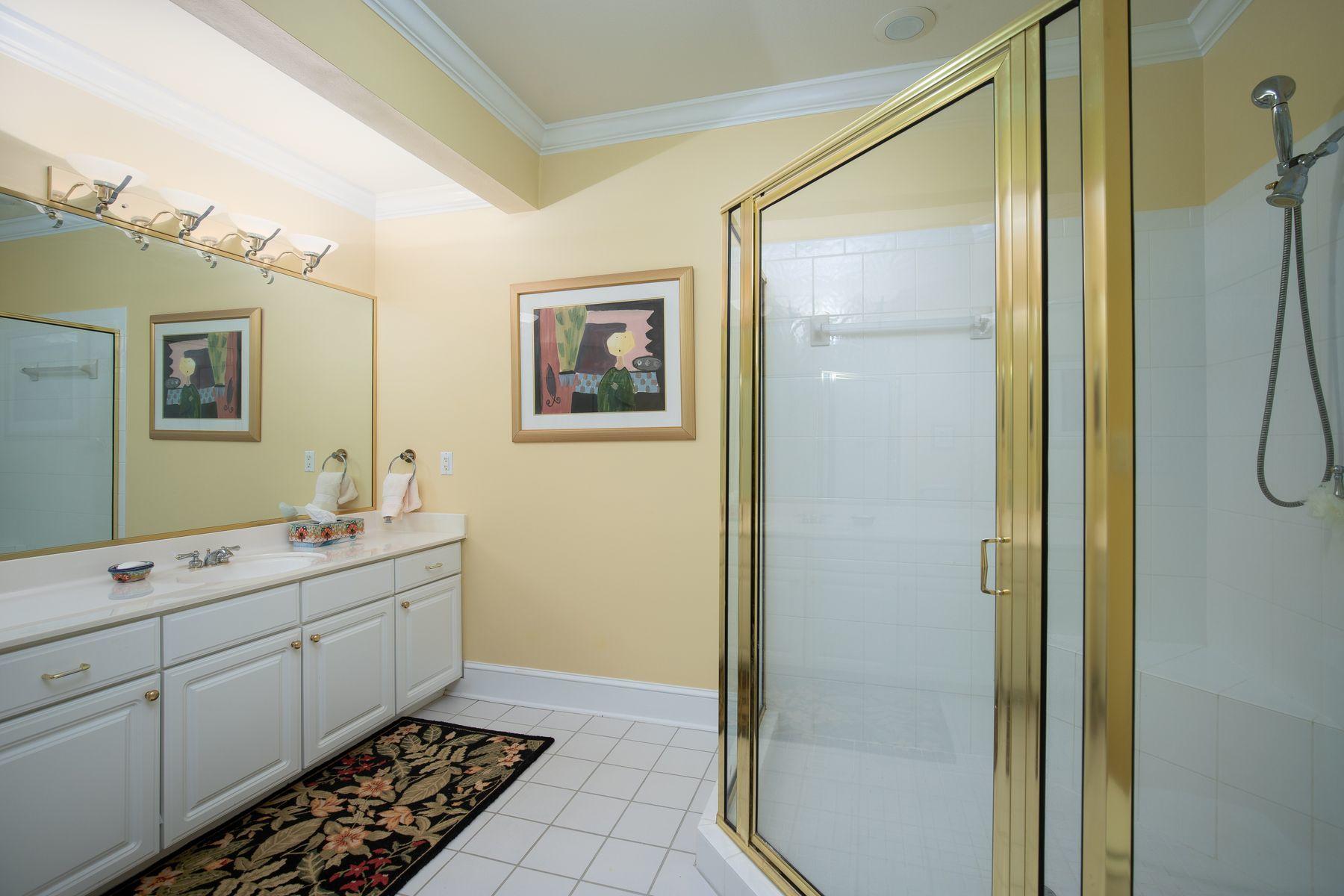 EMERALD BAY - Residential