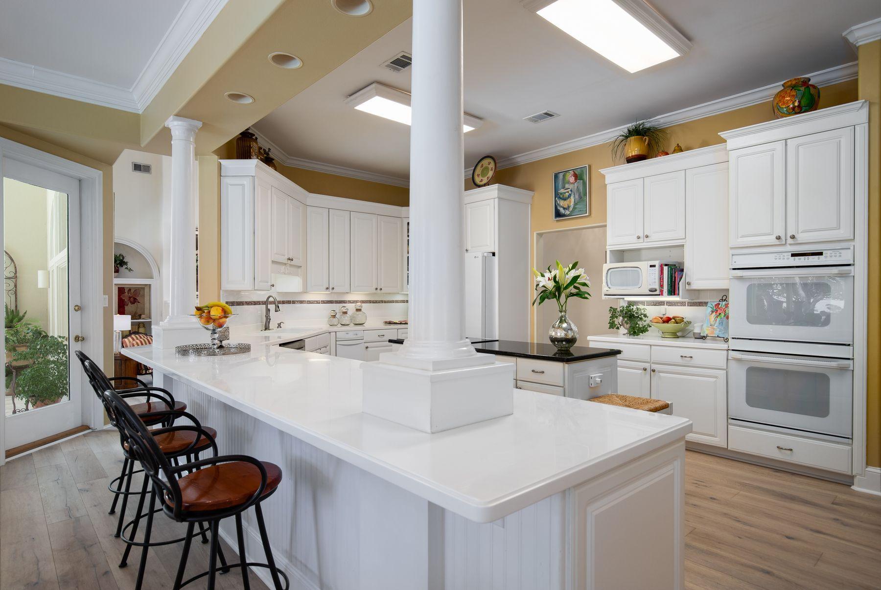 EMERALD BAY - Residential