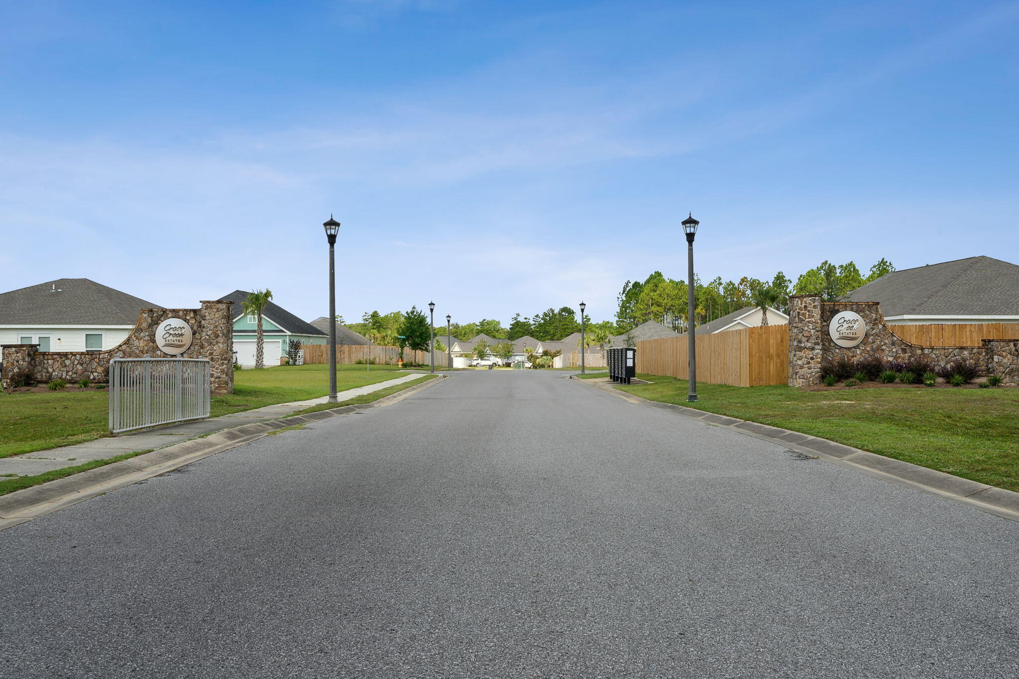 CROSS CREEK ESTATES - Residential