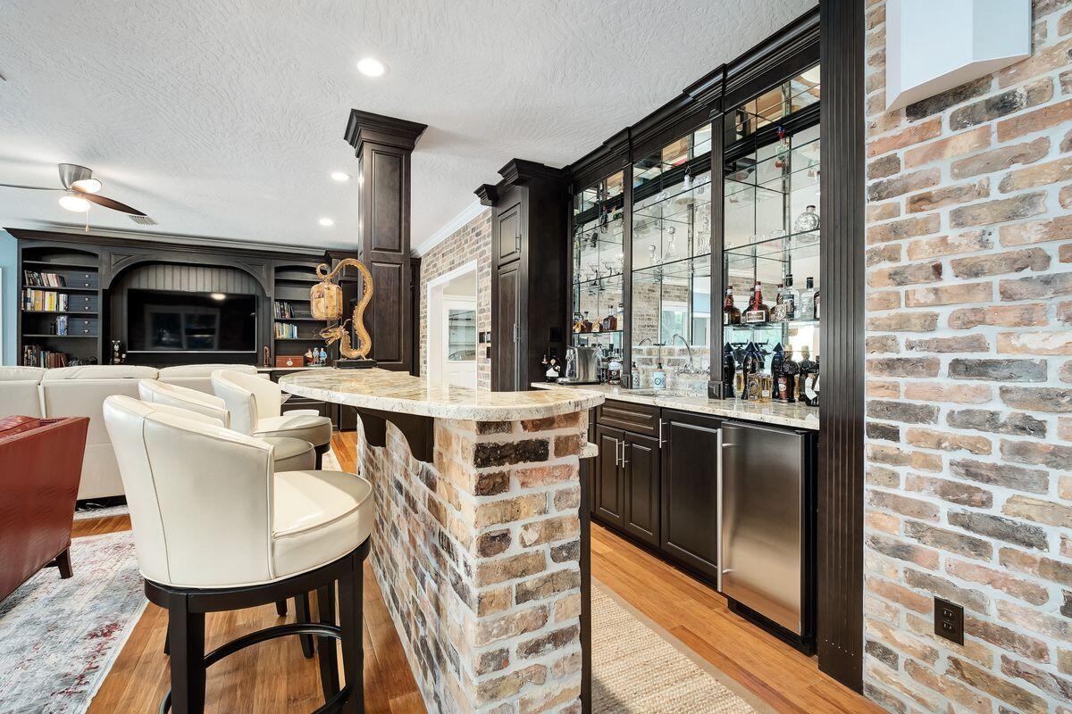 LAKE LORRAINE GARDENS - Residential