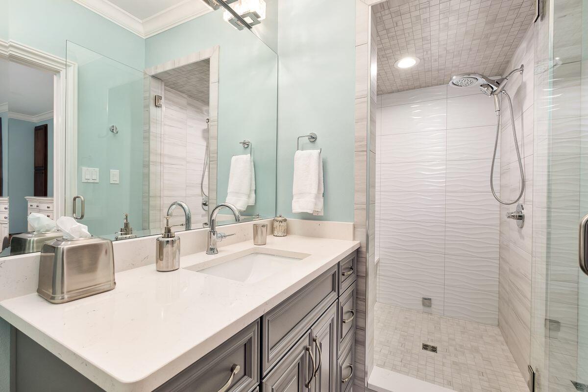 LAKE LORRAINE GARDENS - Residential