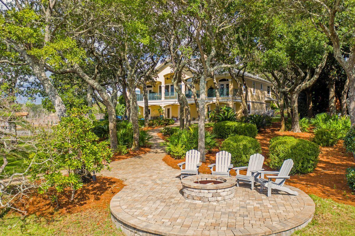 LAKE LORRAINE GARDENS - Residential