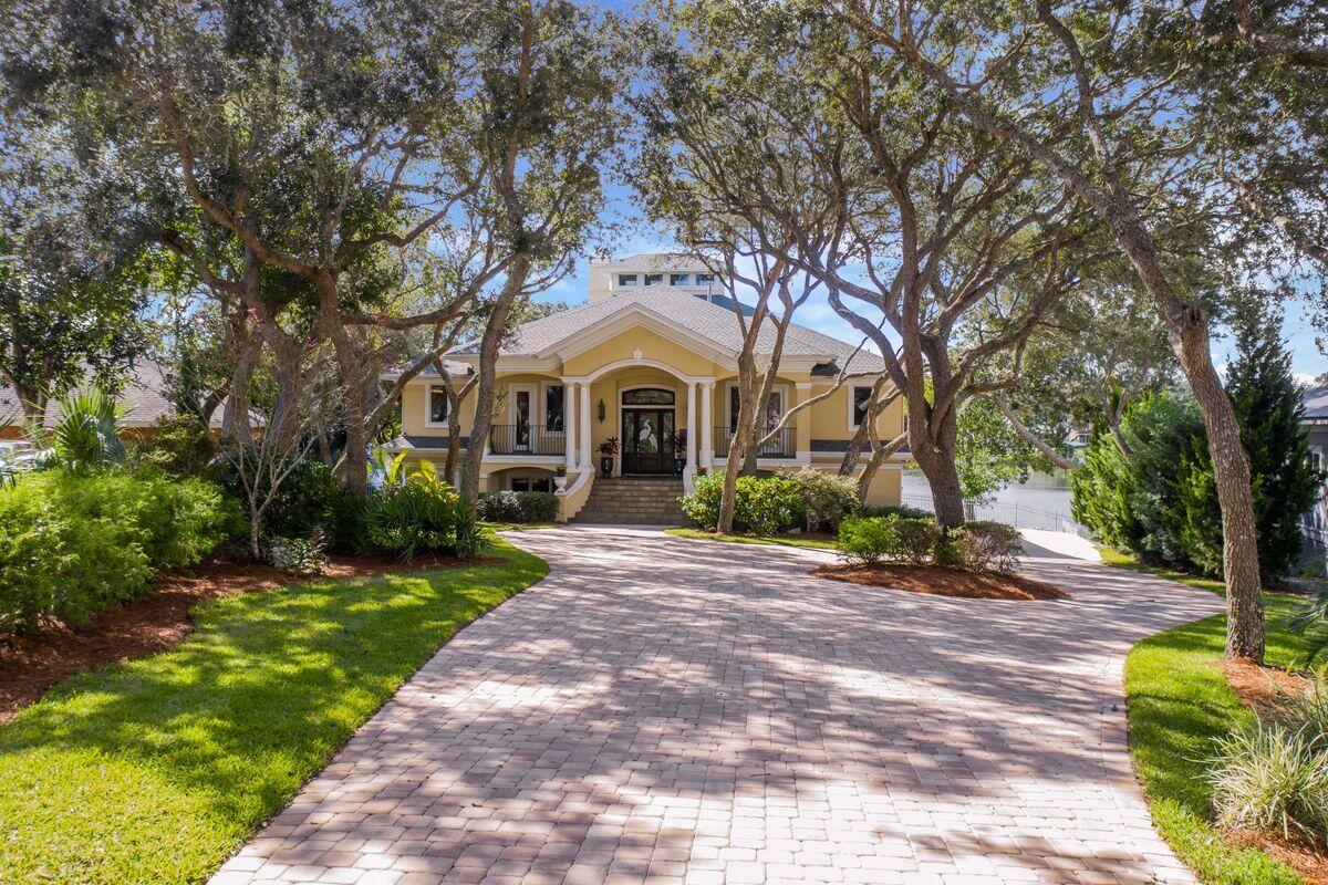 LAKE LORRAINE GARDENS - Residential