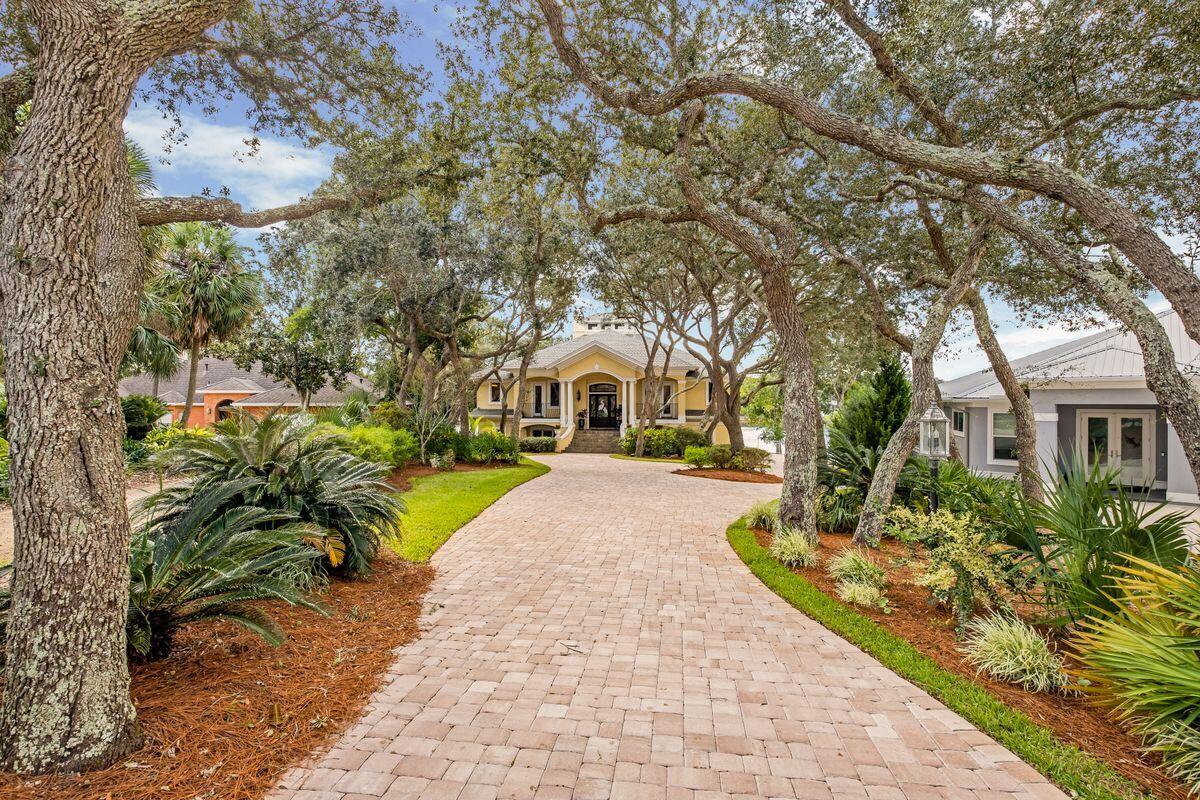 LAKE LORRAINE GARDENS - Residential