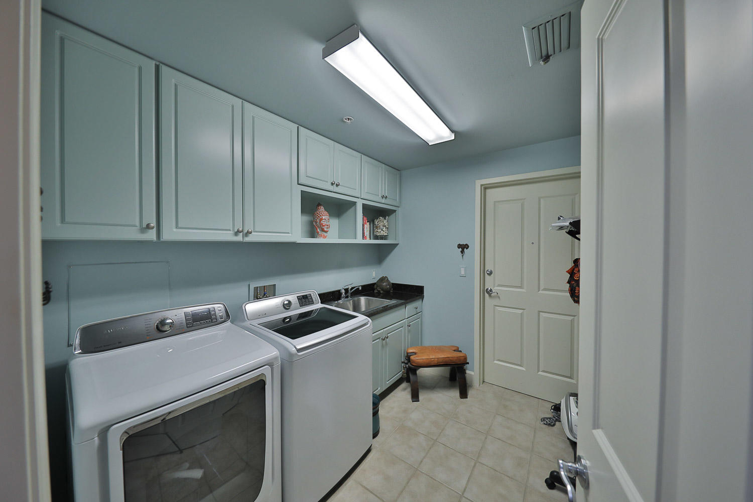 ONE WATER PLACE AT KELLY PLANTATION - Residential