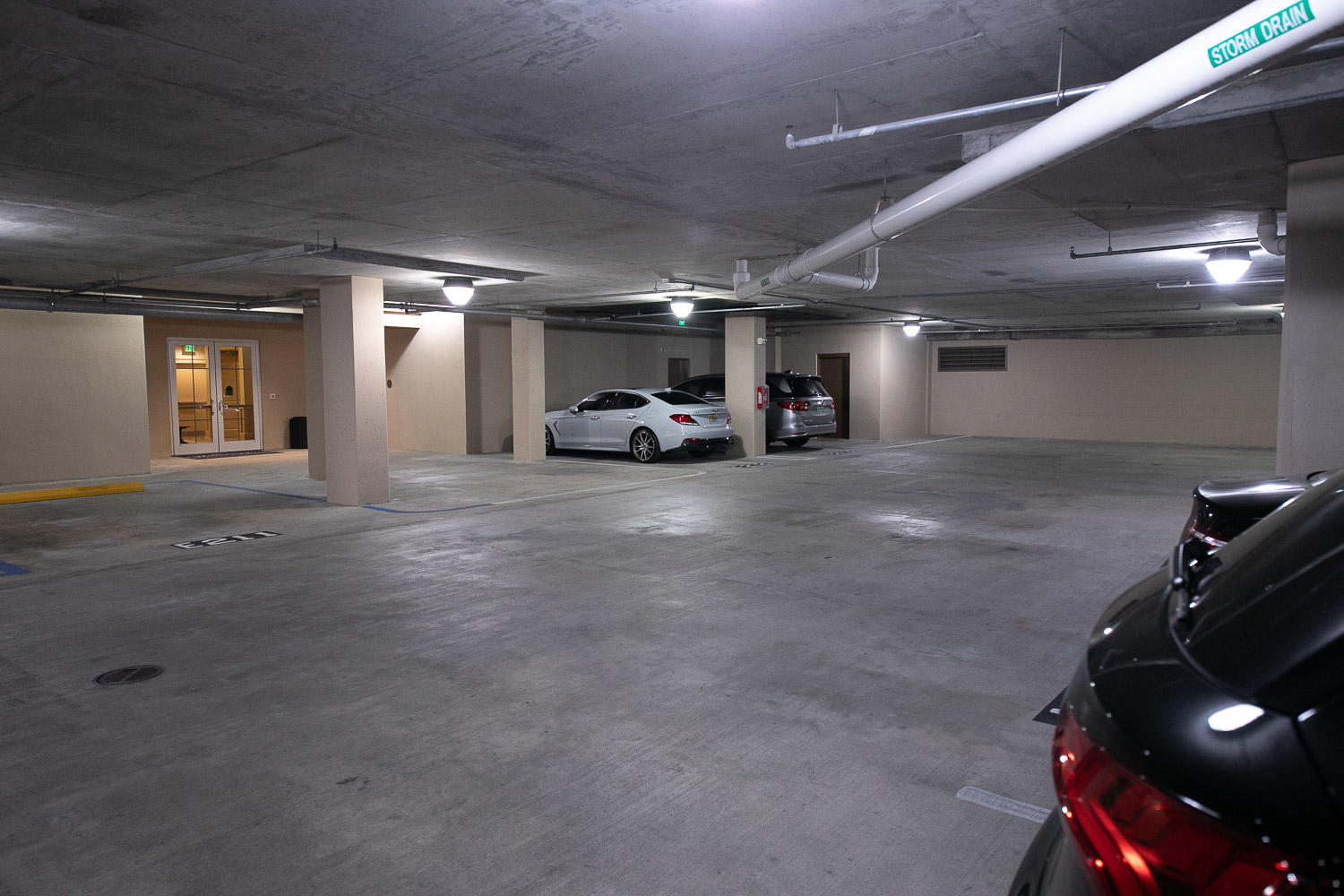 ONE WATER PLACE AT KELLY PLANTATION - Residential