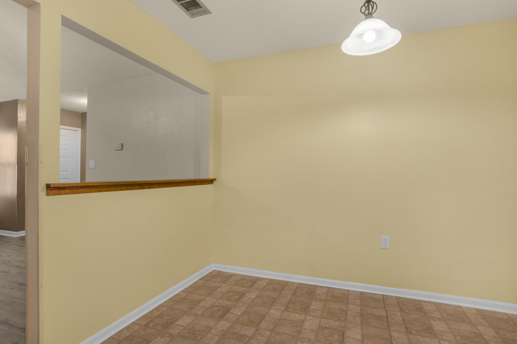 KELLY HILL ESTATES - Residential Lease