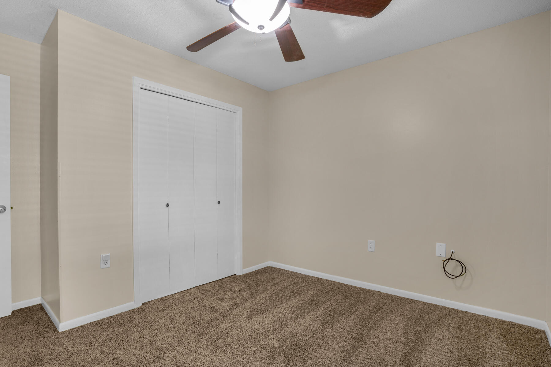 KELLY HILL ESTATES - Residential Lease