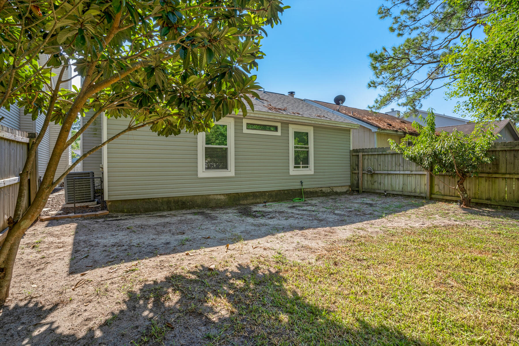 KELLY HILL ESTATES - Residential Lease