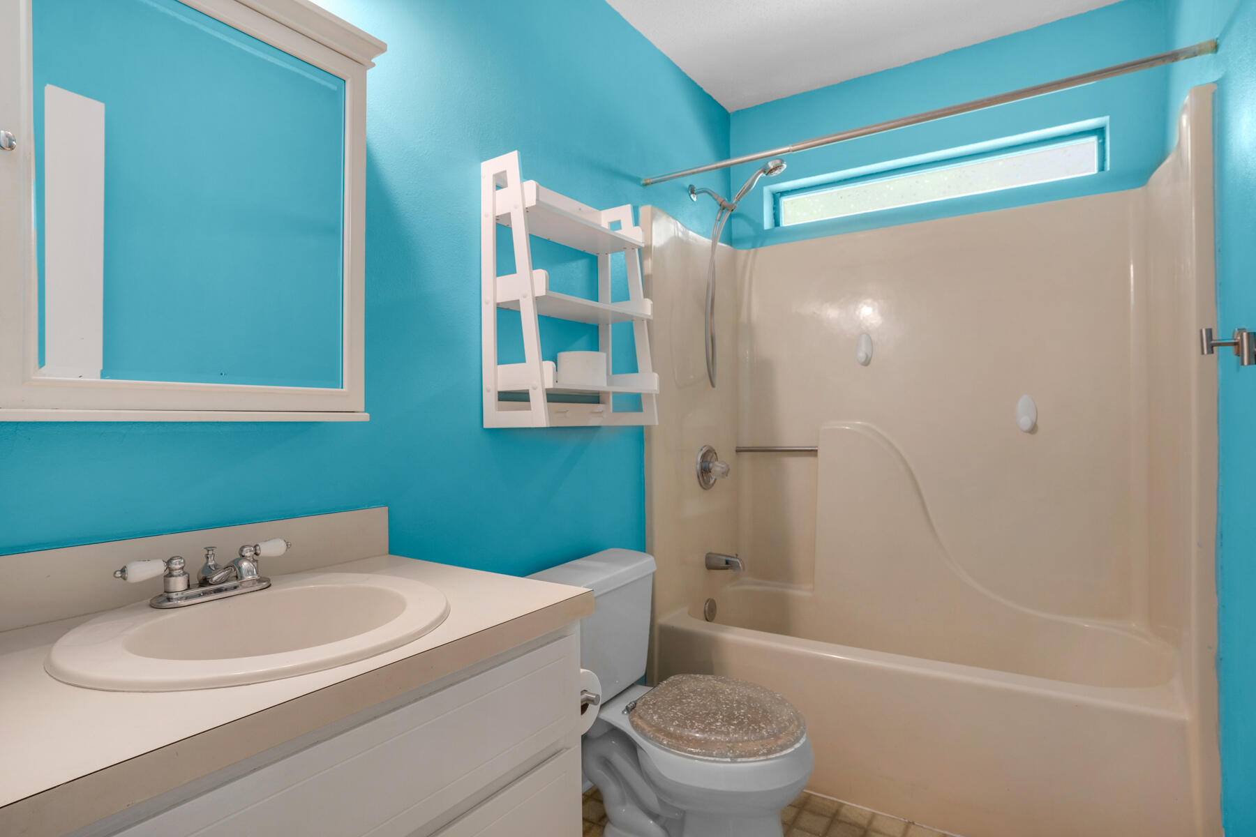 KELLY HILL ESTATES - Residential Lease