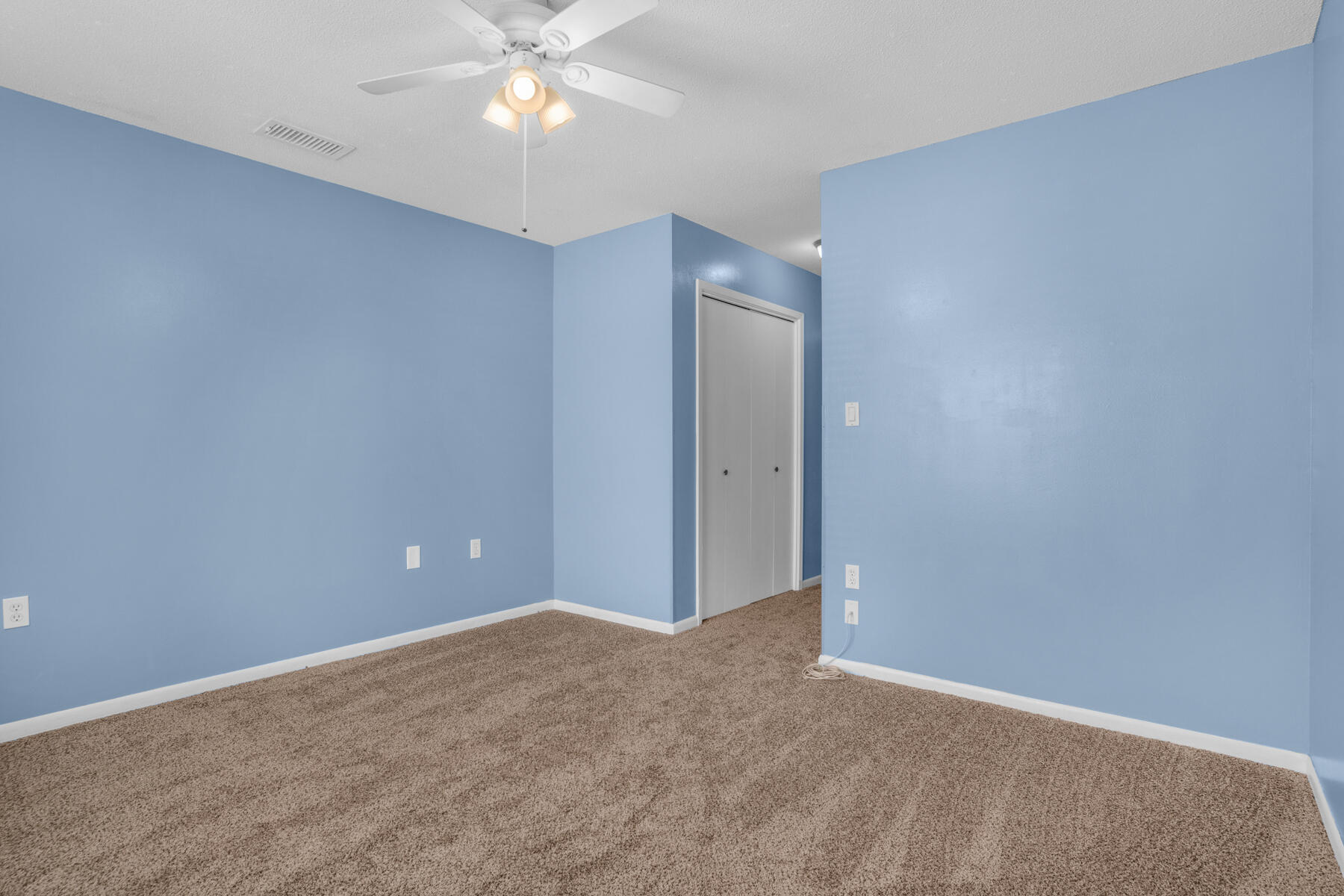 KELLY HILL ESTATES - Residential Lease