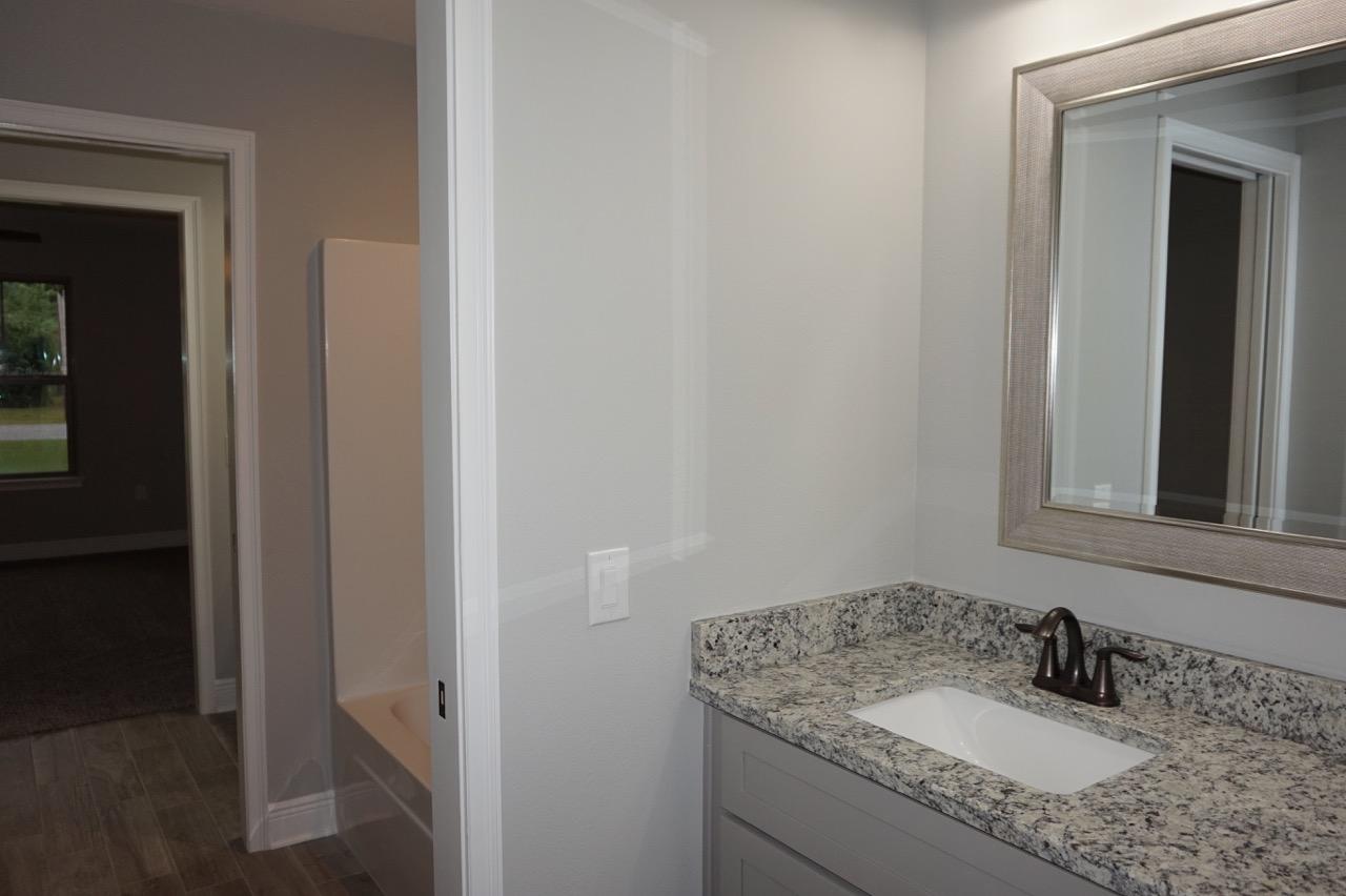 HOLLEY BY THE SEA - Residential