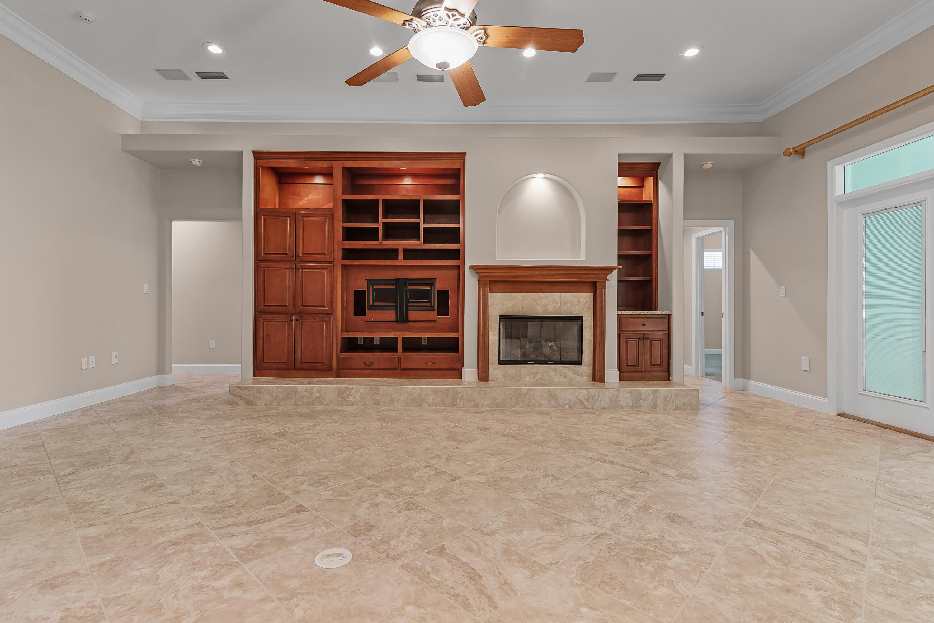 ROCKY BAYOU COUNTRY CLUB ESTATES 9 - Residential