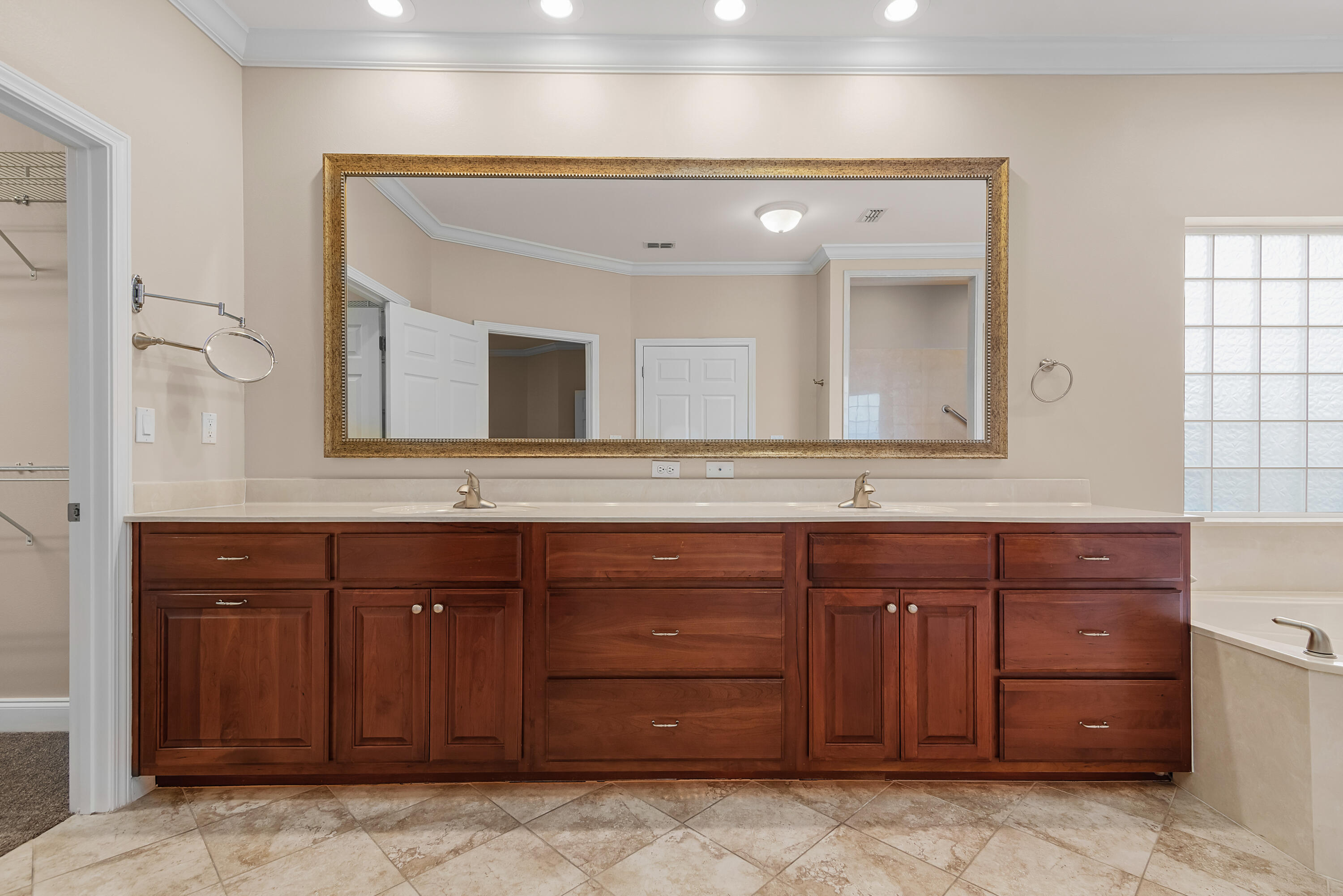 ROCKY BAYOU COUNTRY CLUB ESTATES 9 - Residential