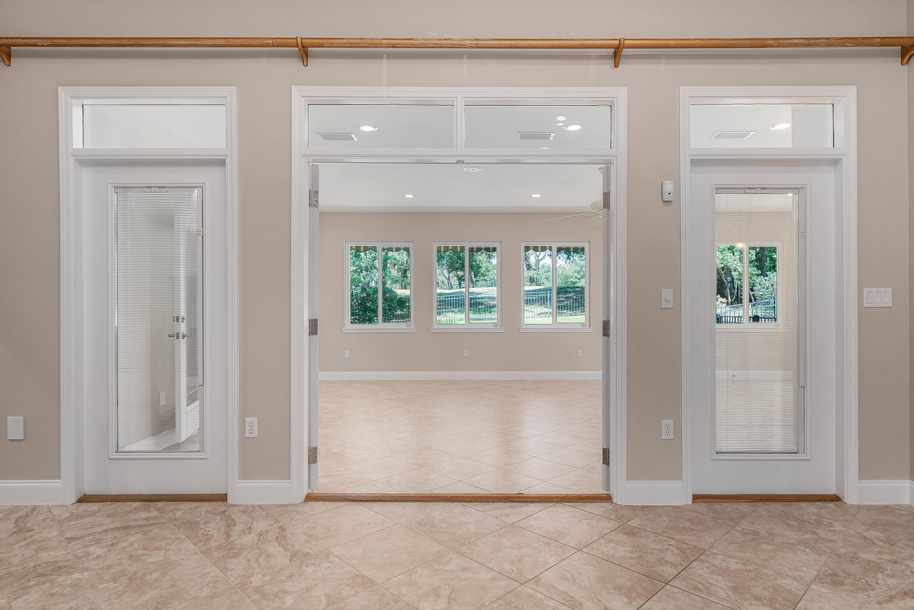 ROCKY BAYOU COUNTRY CLUB ESTATES 9 - Residential