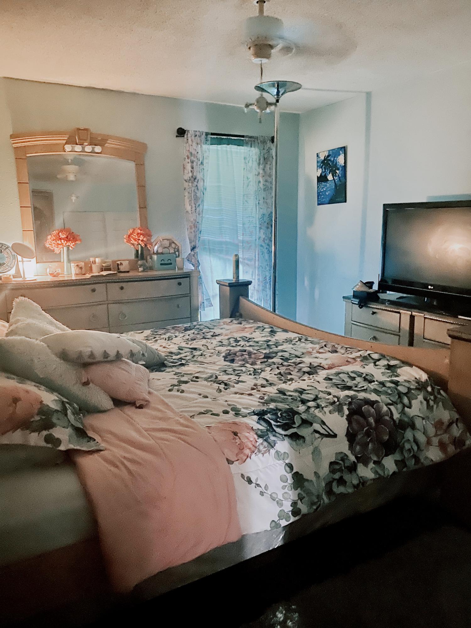 PIER ONE CONDO - Residential