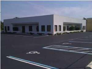 1200 SF vacant space on Lewis Turner, great location between Eglin AFB and Hurlburt AFB, owner willing to buildout interior to specs