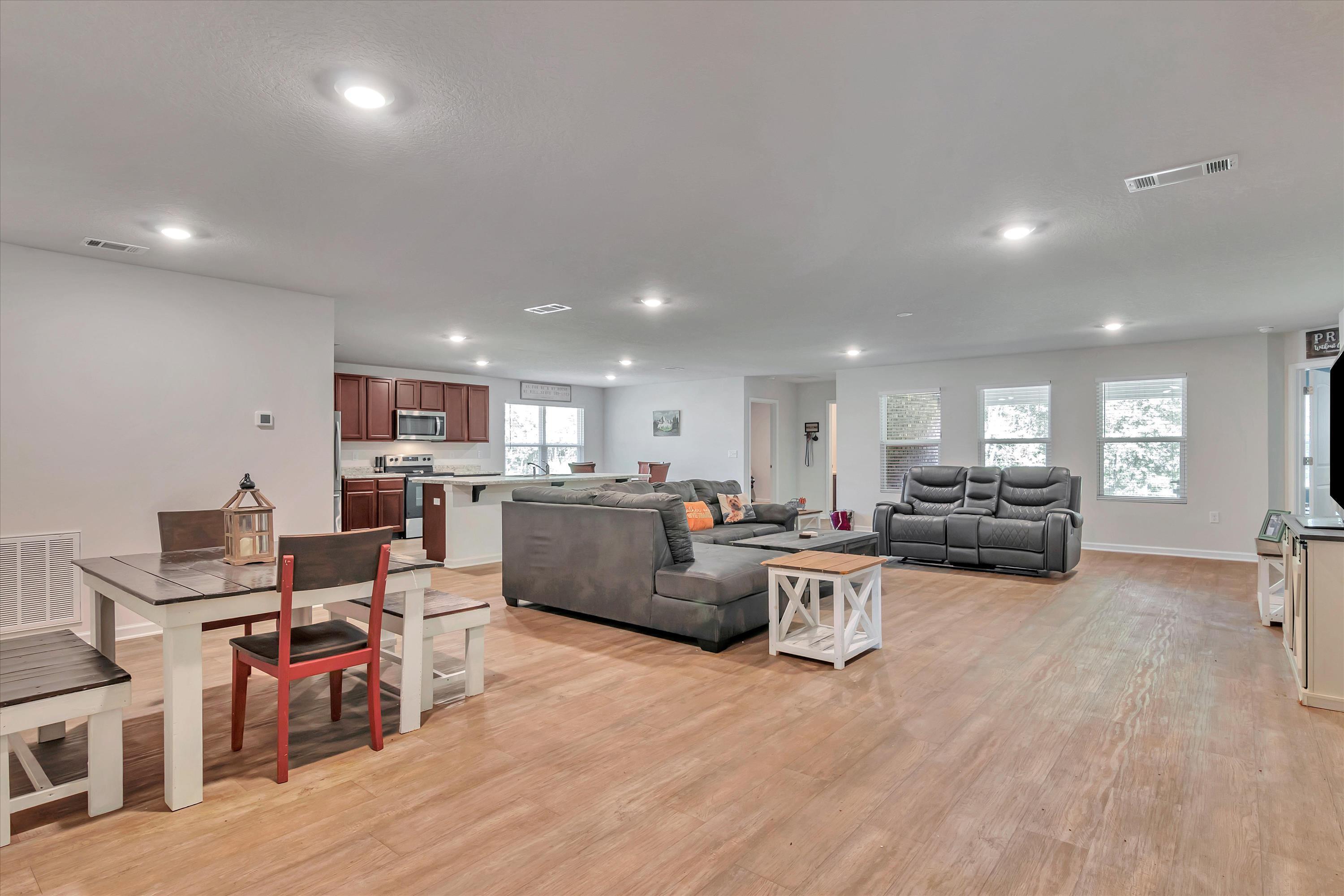 ASHTIN ESTATES - Residential