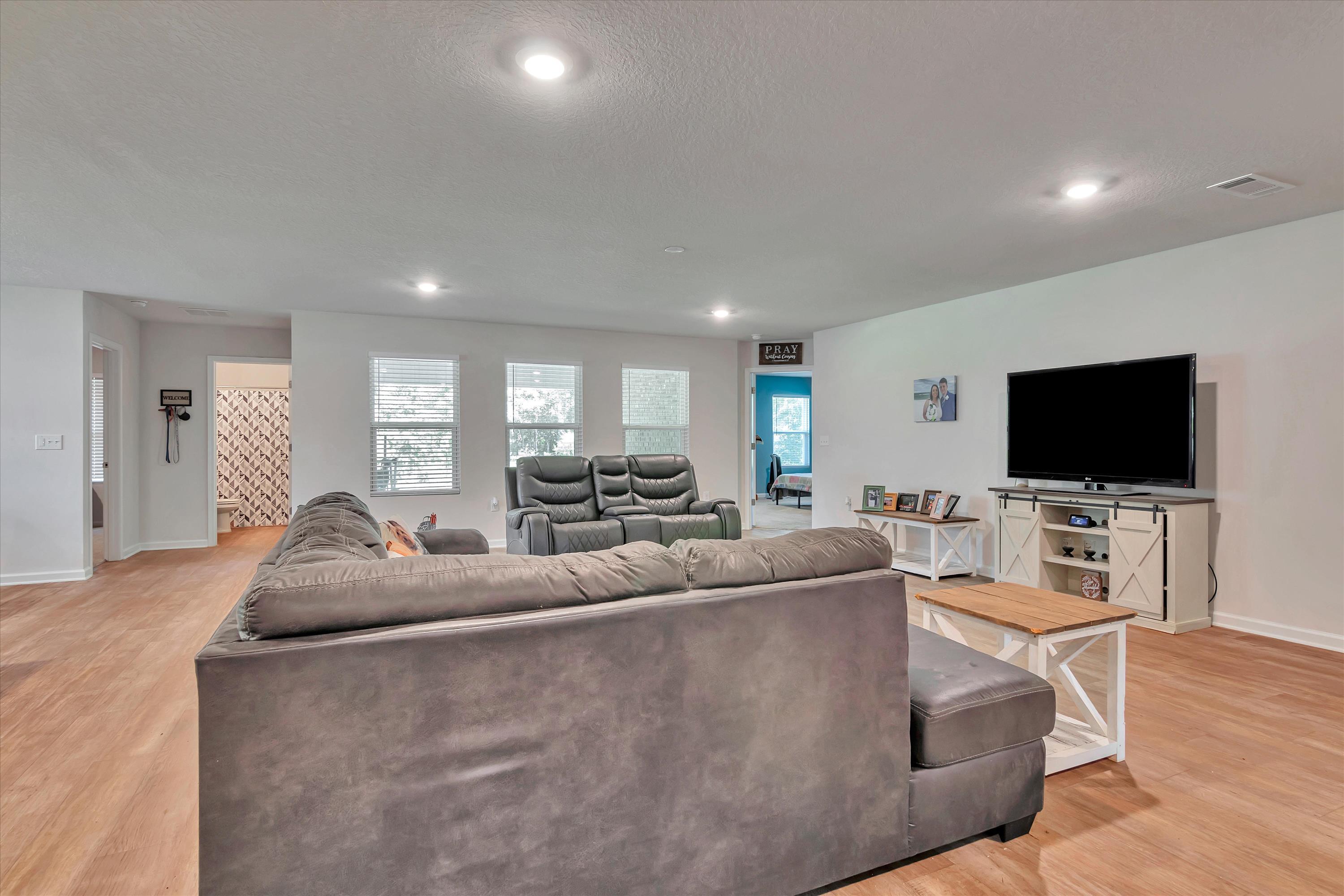 ASHTIN ESTATES - Residential