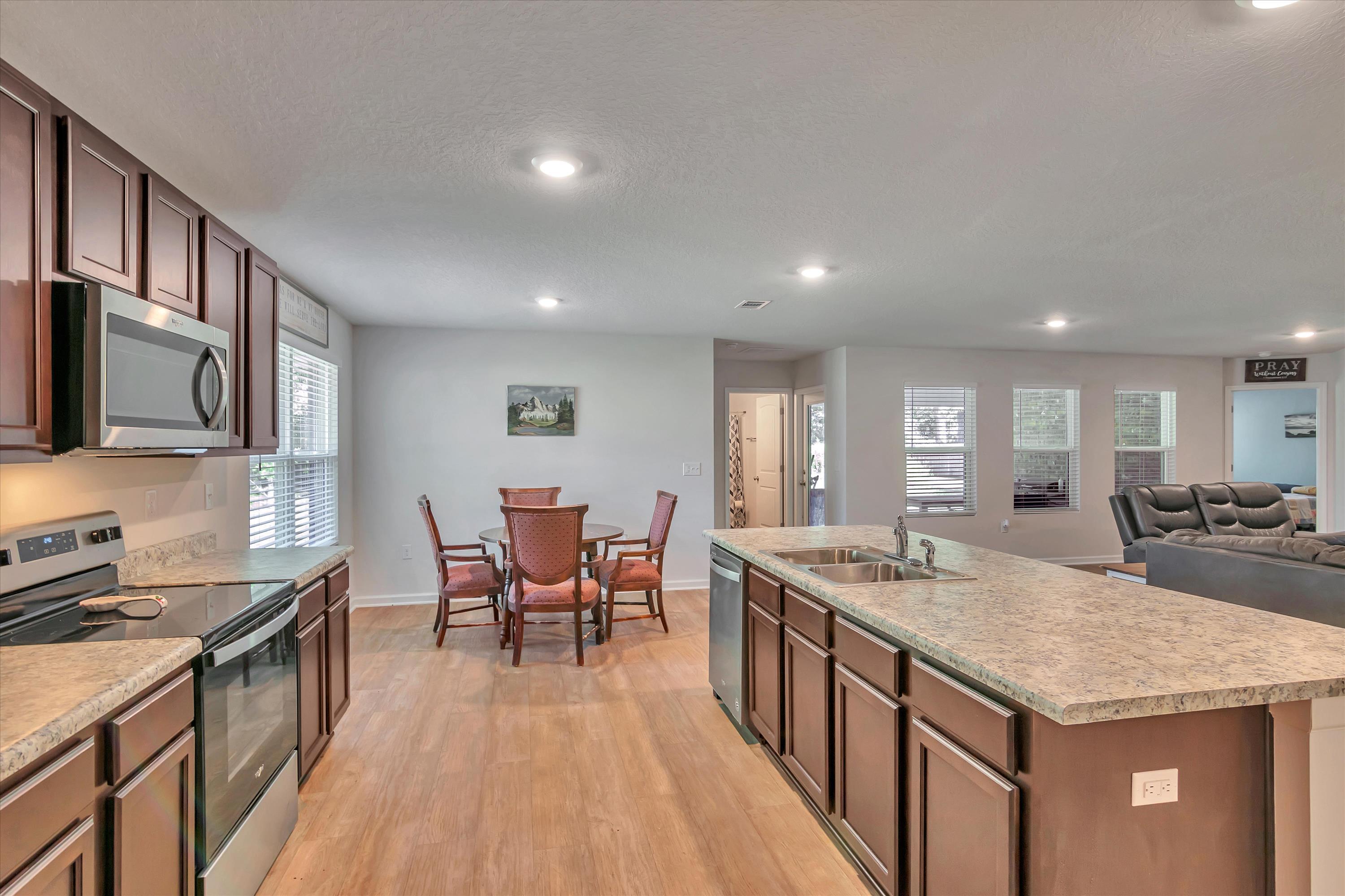 ASHTIN ESTATES - Residential