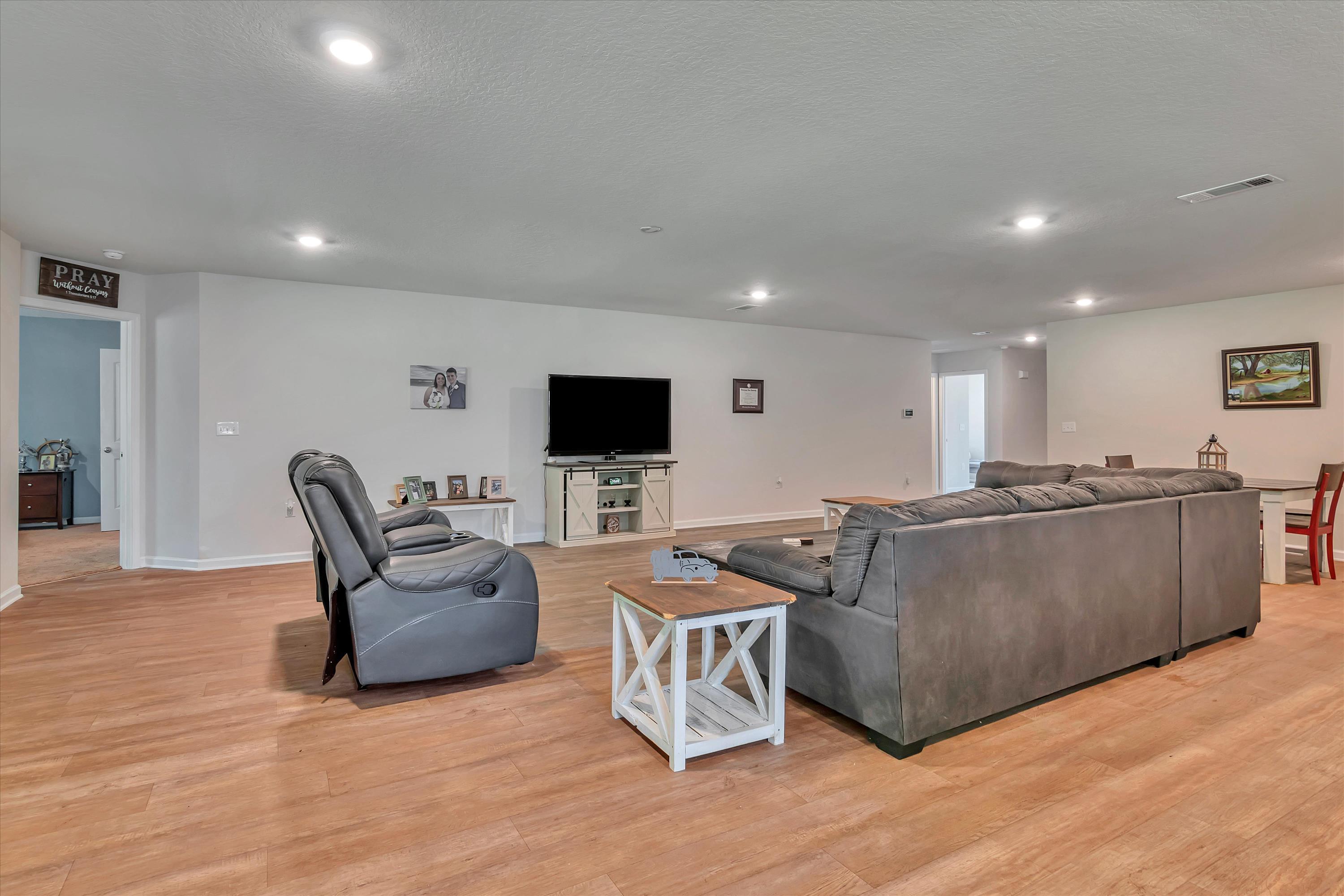 ASHTIN ESTATES - Residential