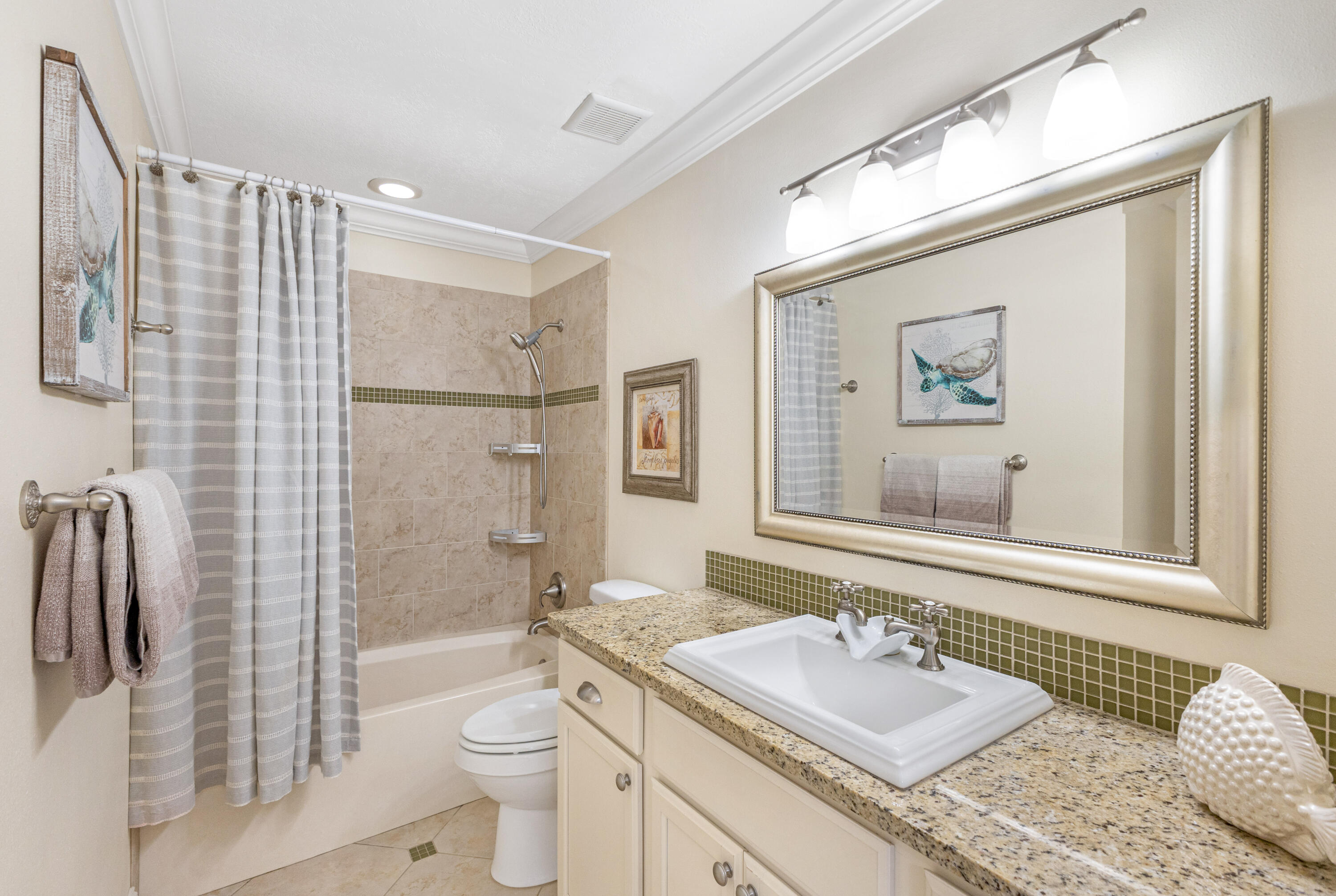 BAYOU VILLAGE CONDO PH 2 - Residential