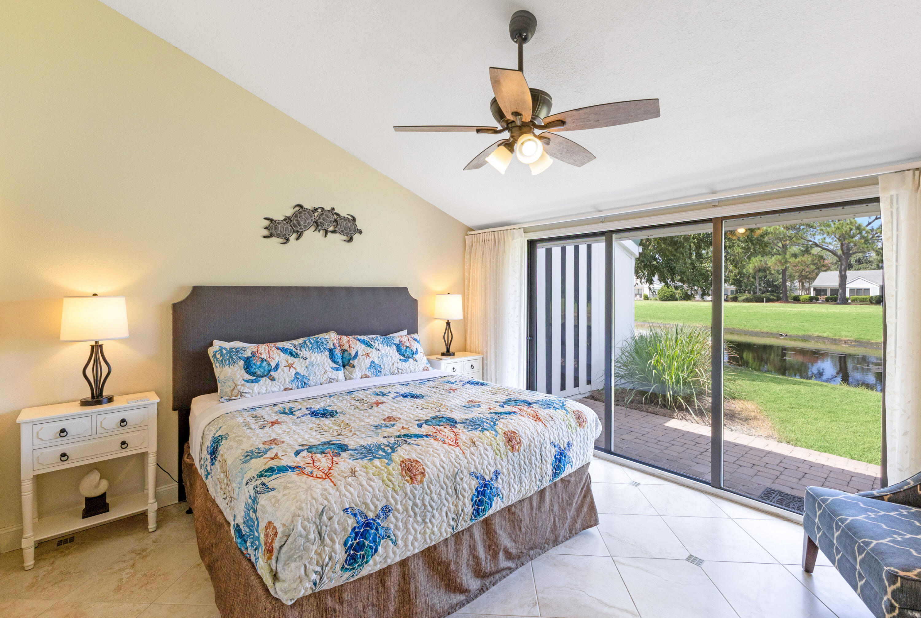 BAYOU VILLAGE CONDO PH 2 - Residential