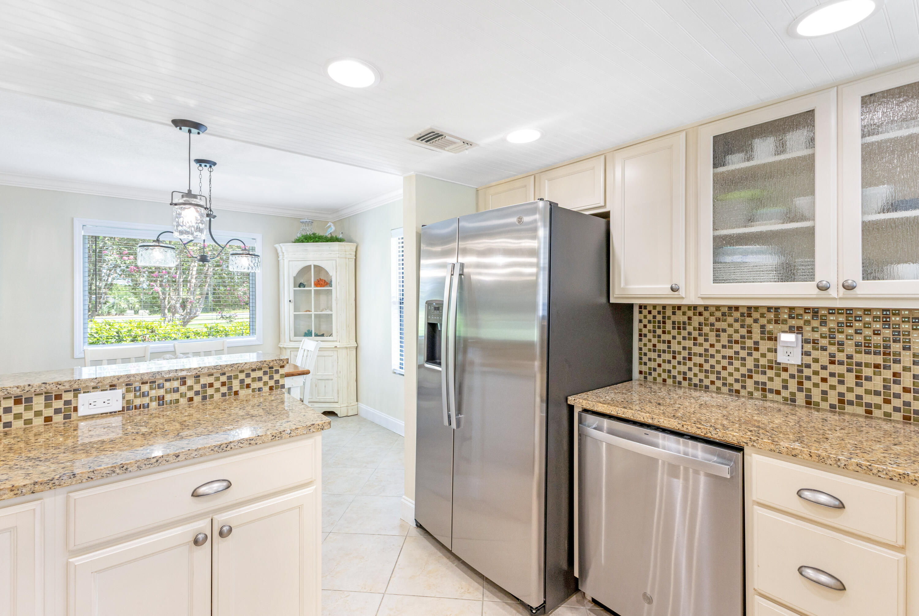 BAYOU VILLAGE CONDO PH 2 - Residential