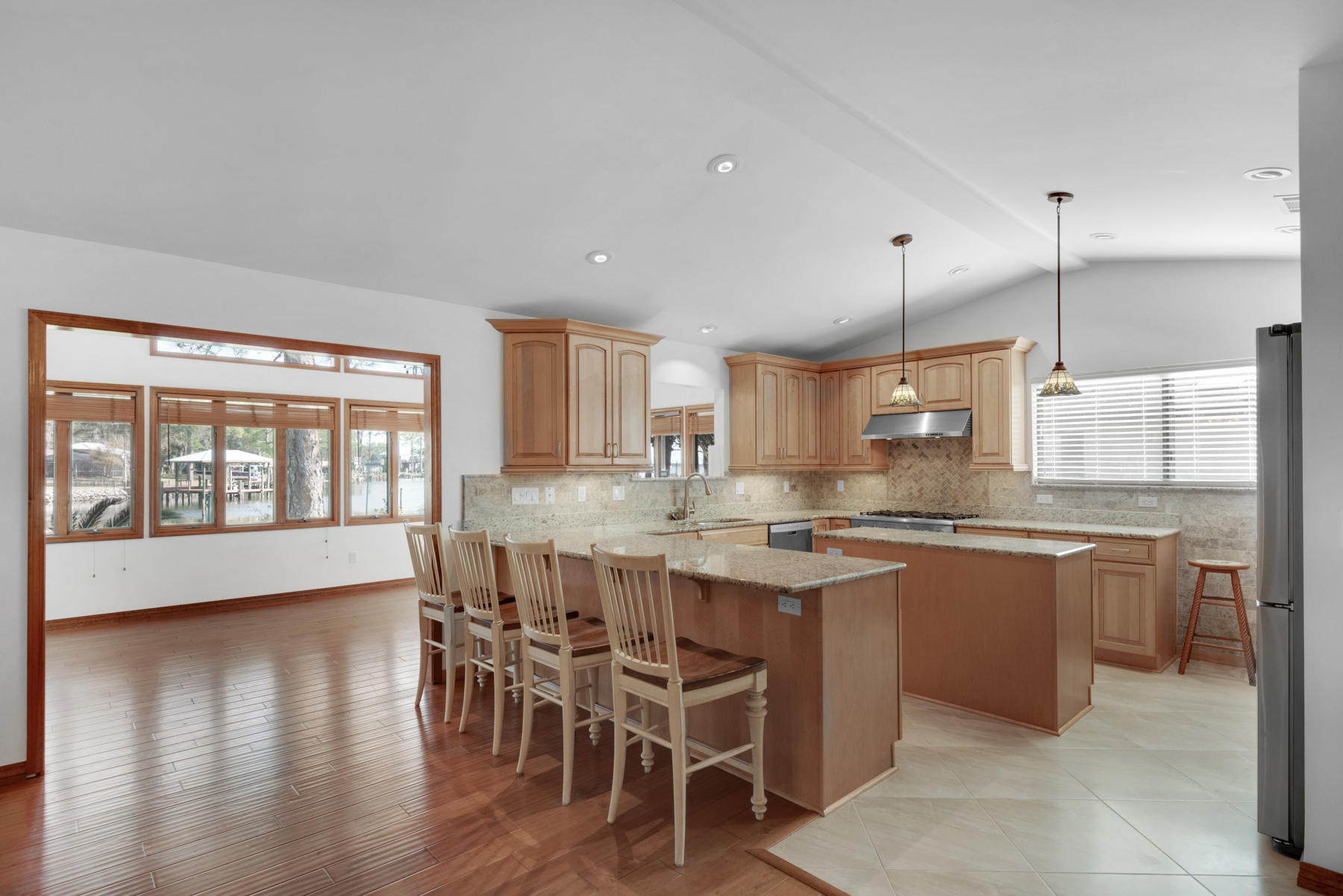 DOLPHIN POINT ESTATES - Residential