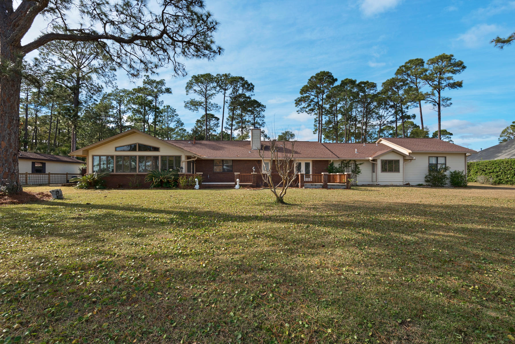 DOLPHIN POINT ESTATES - Residential