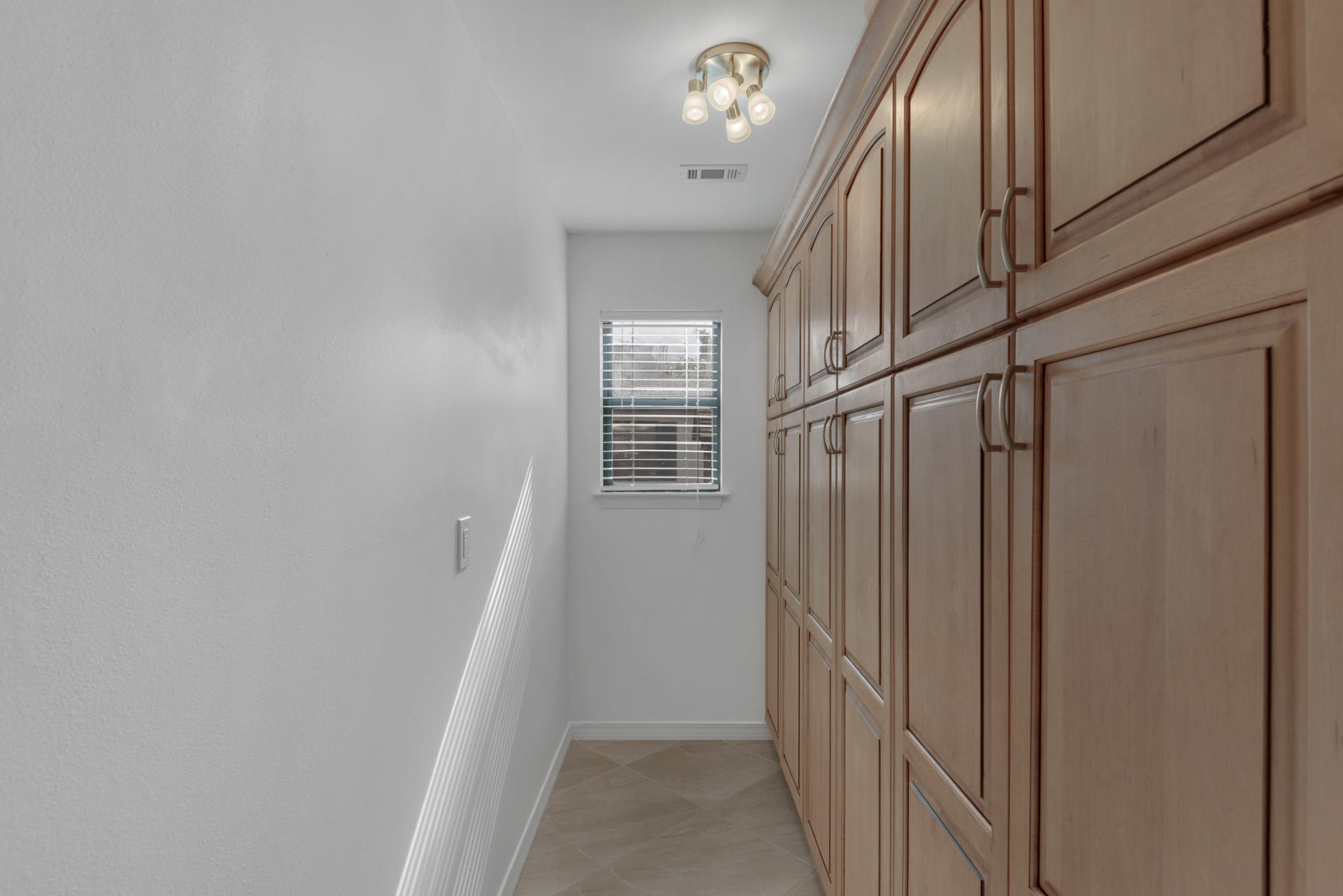 DOLPHIN POINT ESTATES - Residential