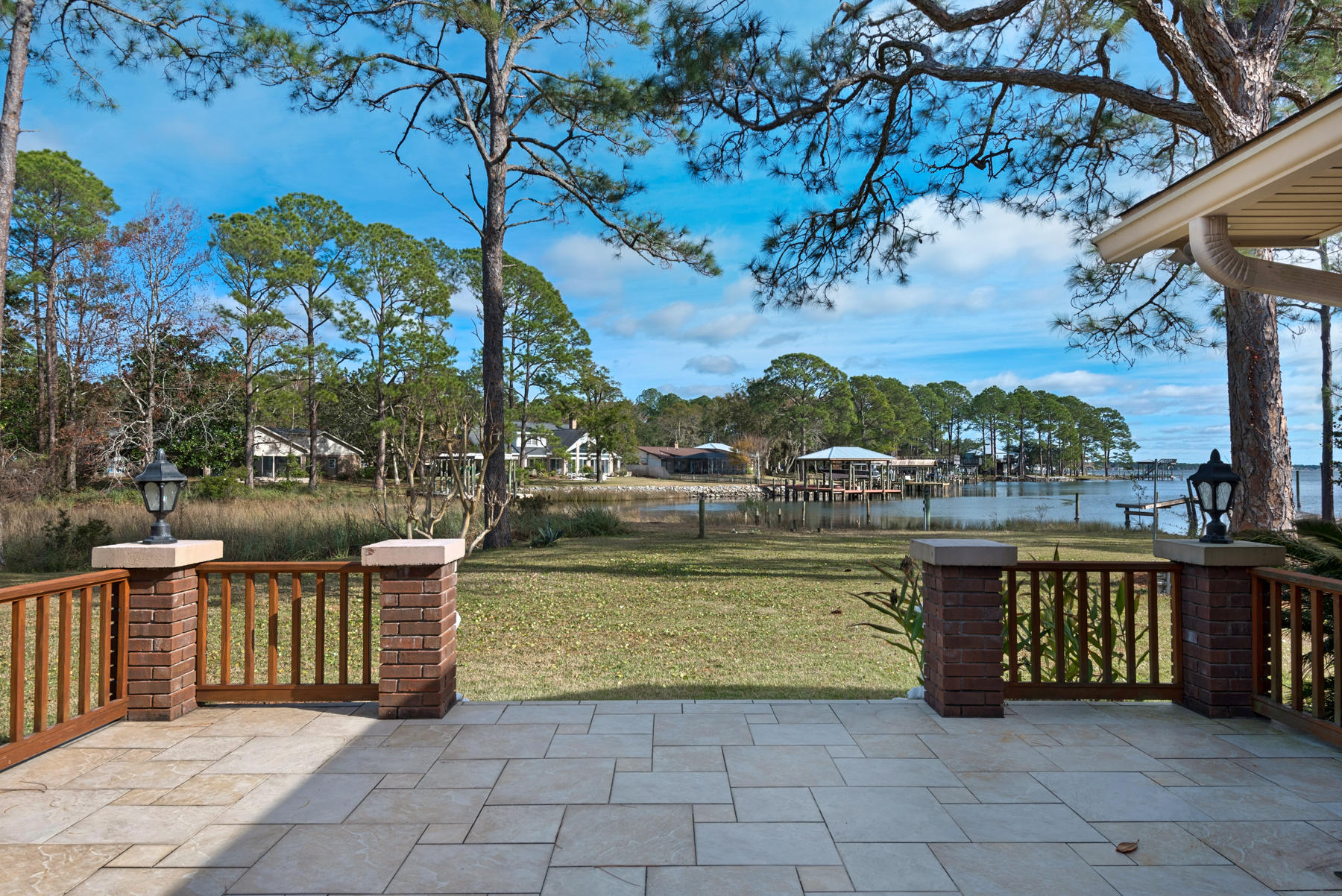 DOLPHIN POINT ESTATES - Residential