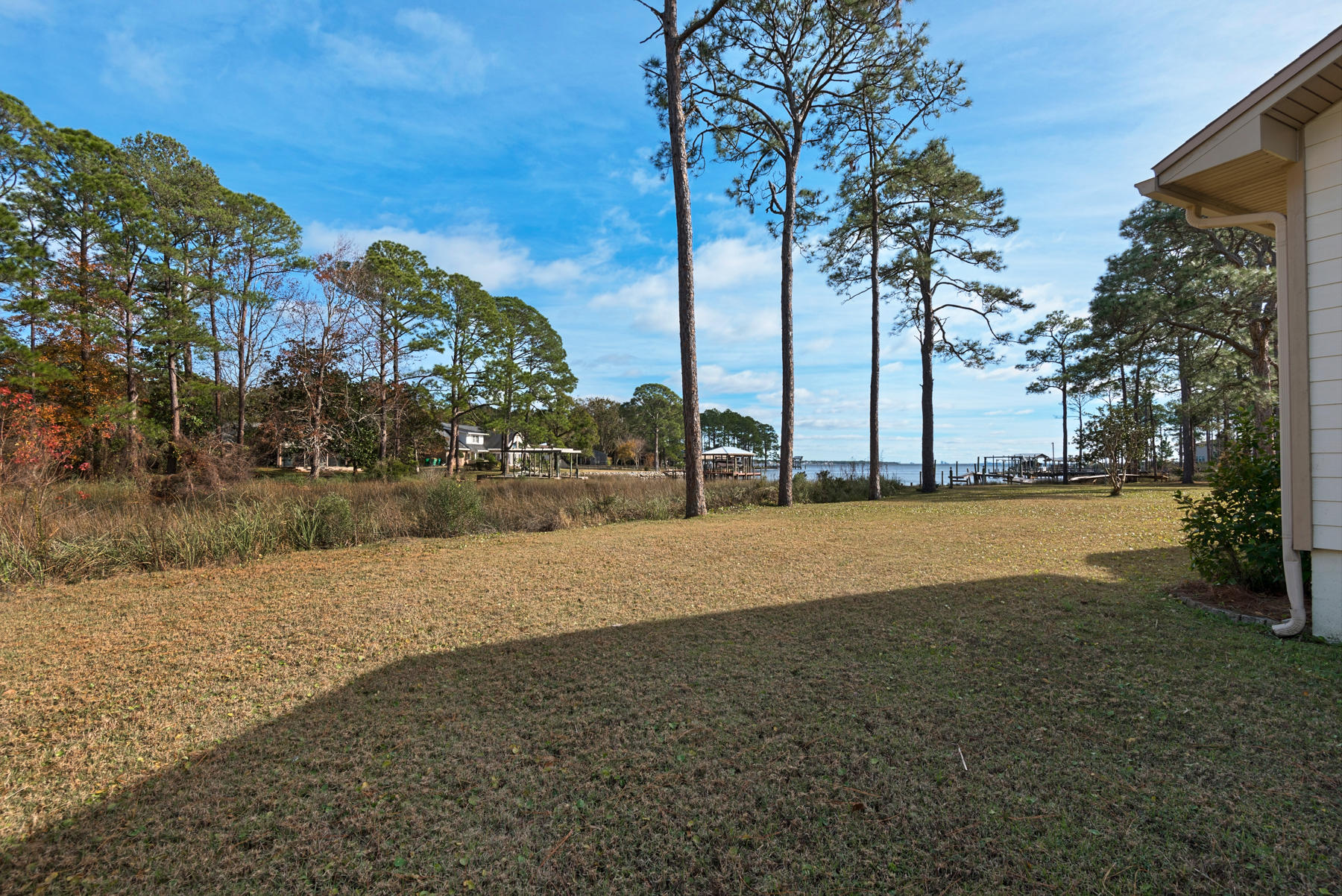 DOLPHIN POINT ESTATES - Residential
