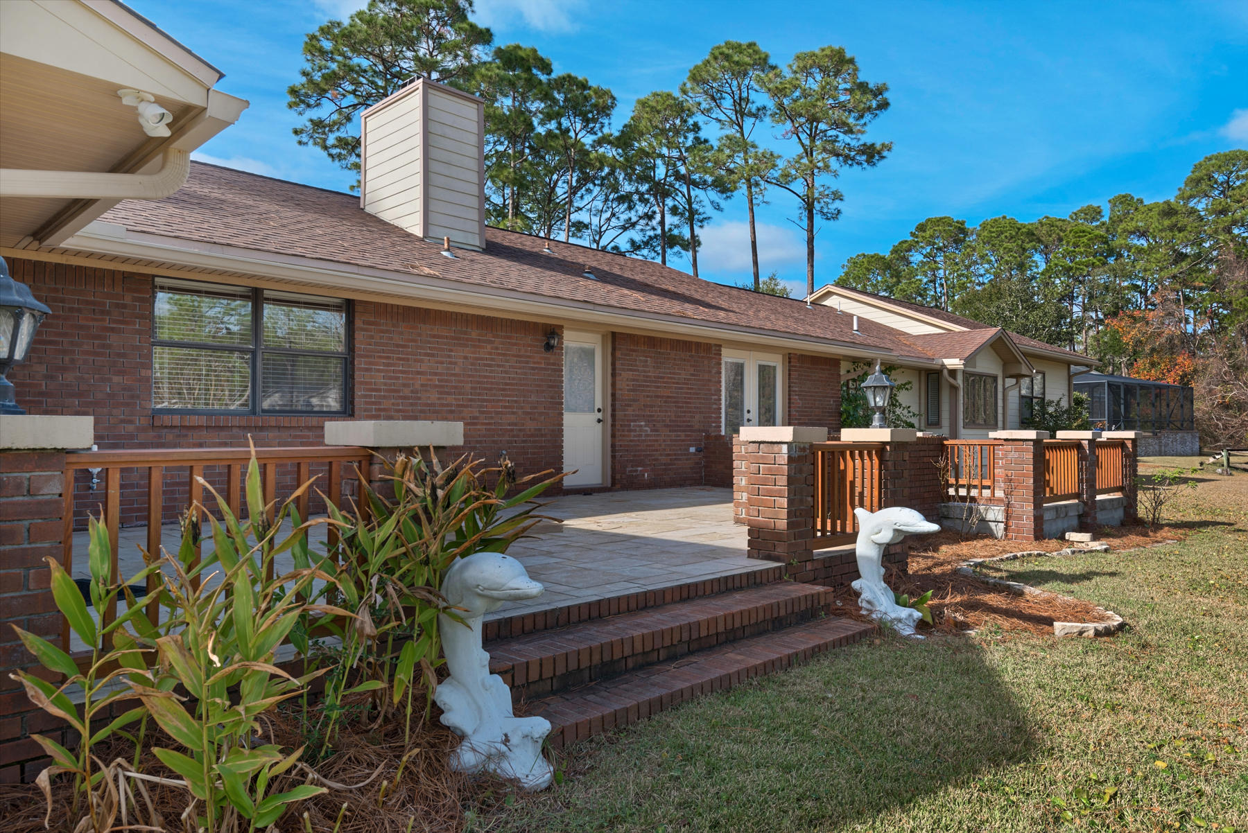 DOLPHIN POINT ESTATES - Residential
