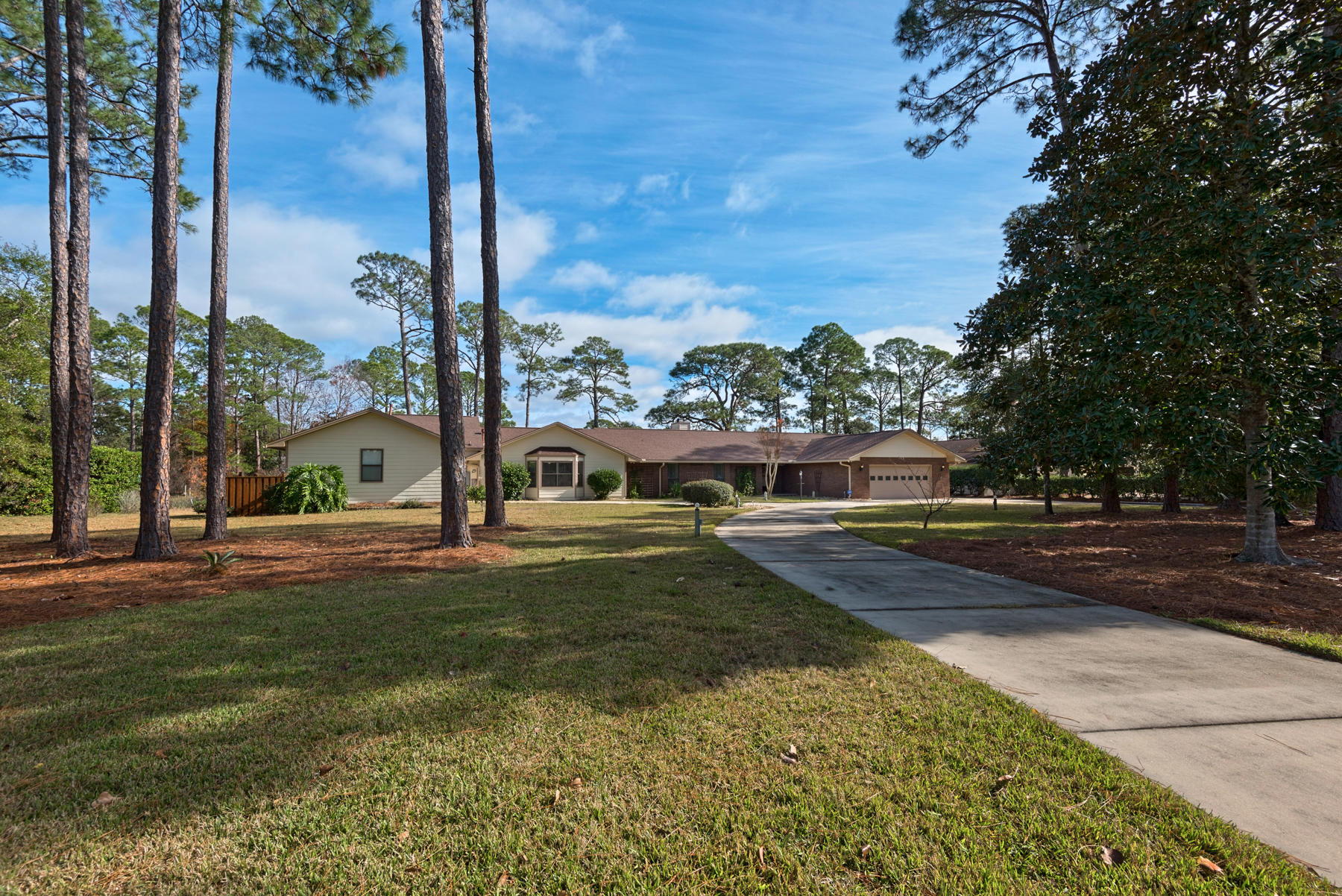 DOLPHIN POINT ESTATES - Residential