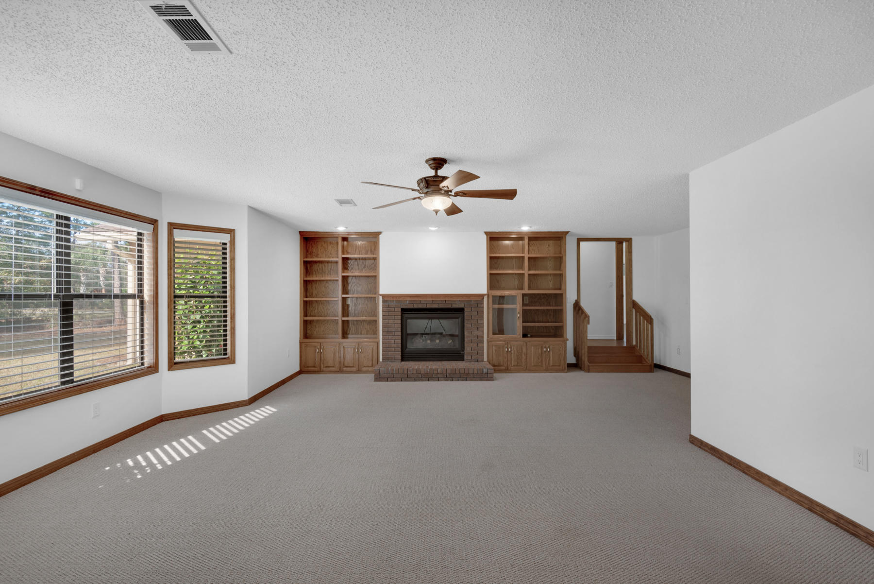 DOLPHIN POINT ESTATES - Residential