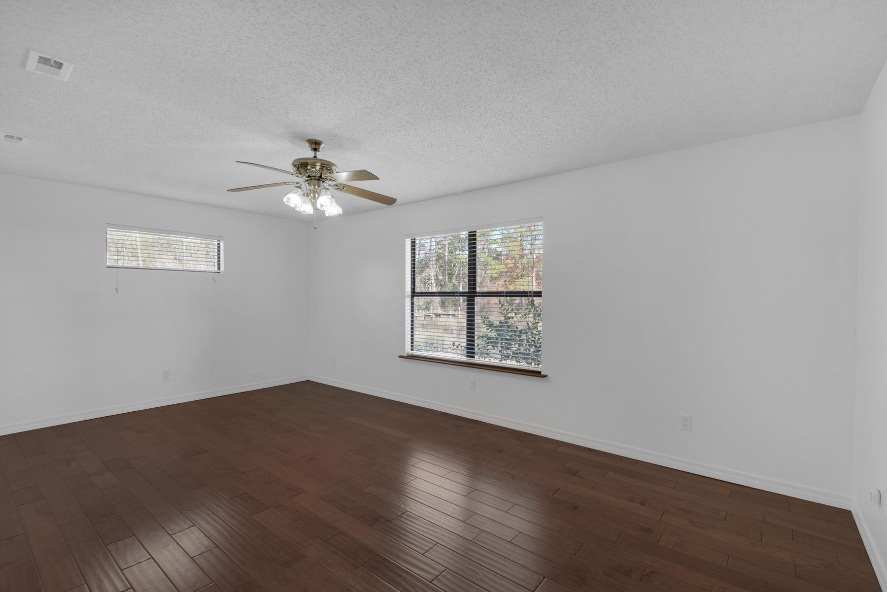 DOLPHIN POINT ESTATES - Residential