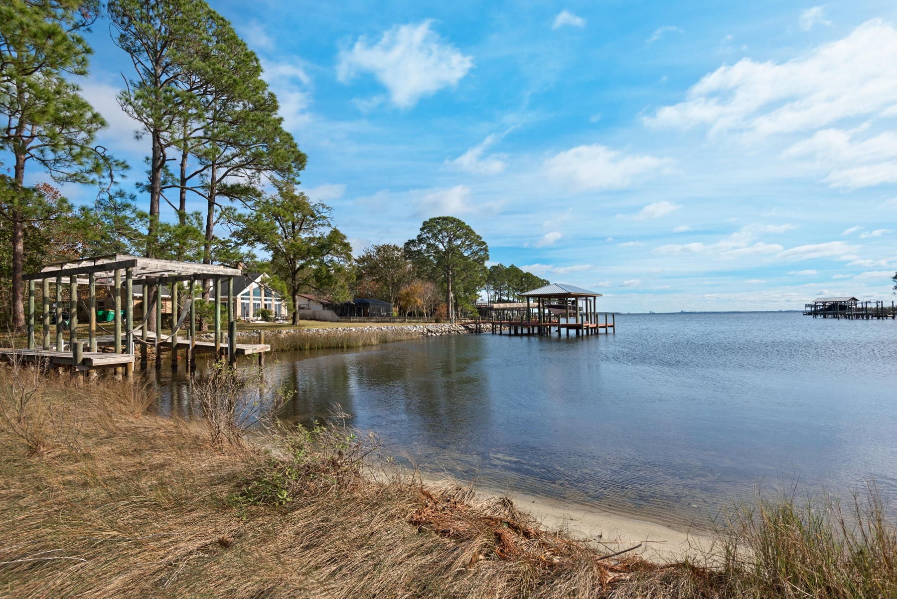 DOLPHIN POINT ESTATES - Residential