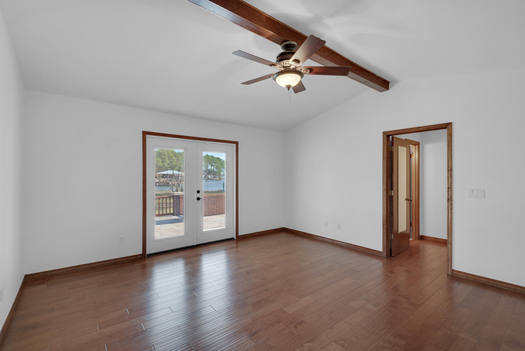 DOLPHIN POINT ESTATES - Residential