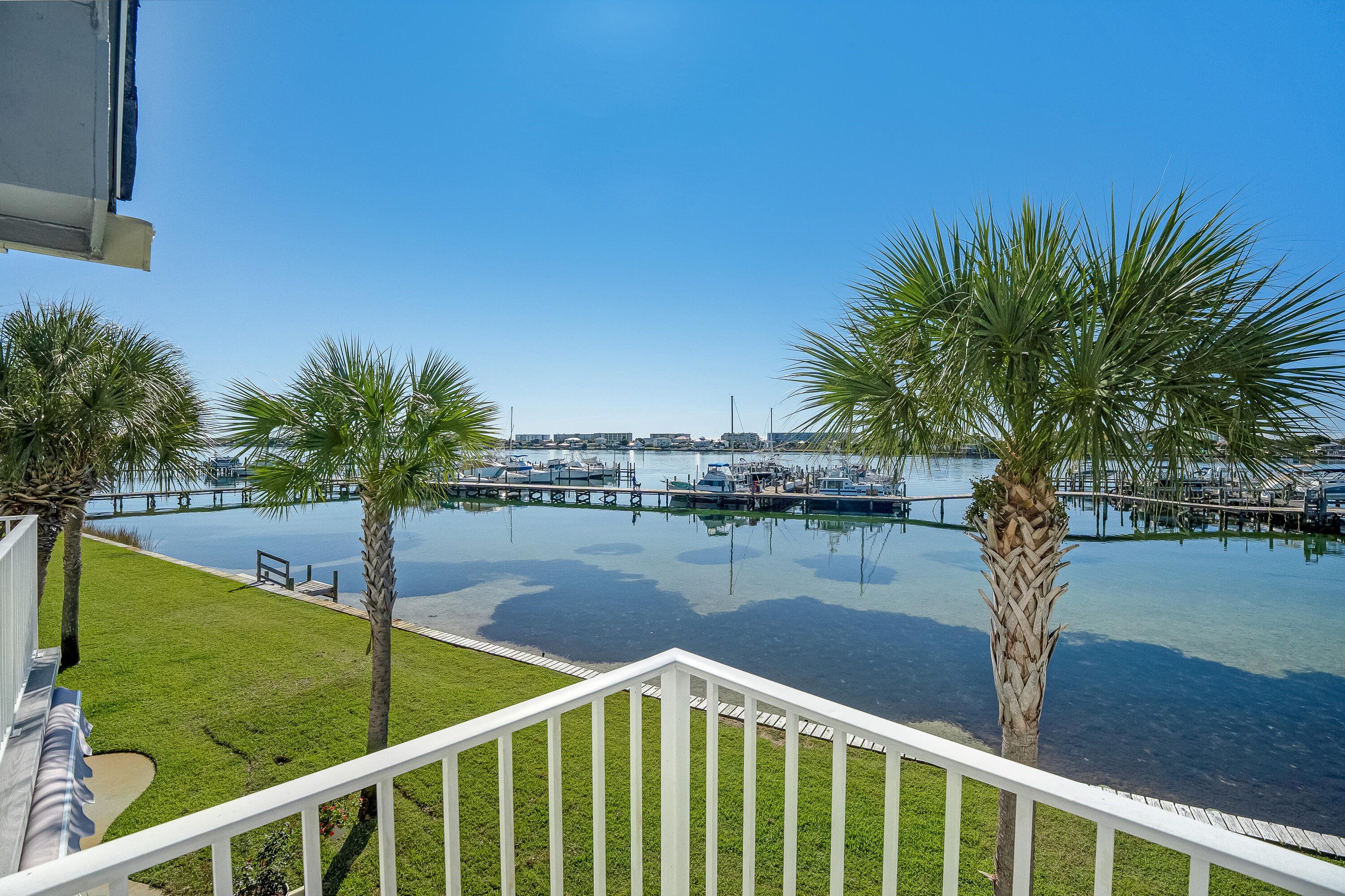 BROOKS LANDING - Residential