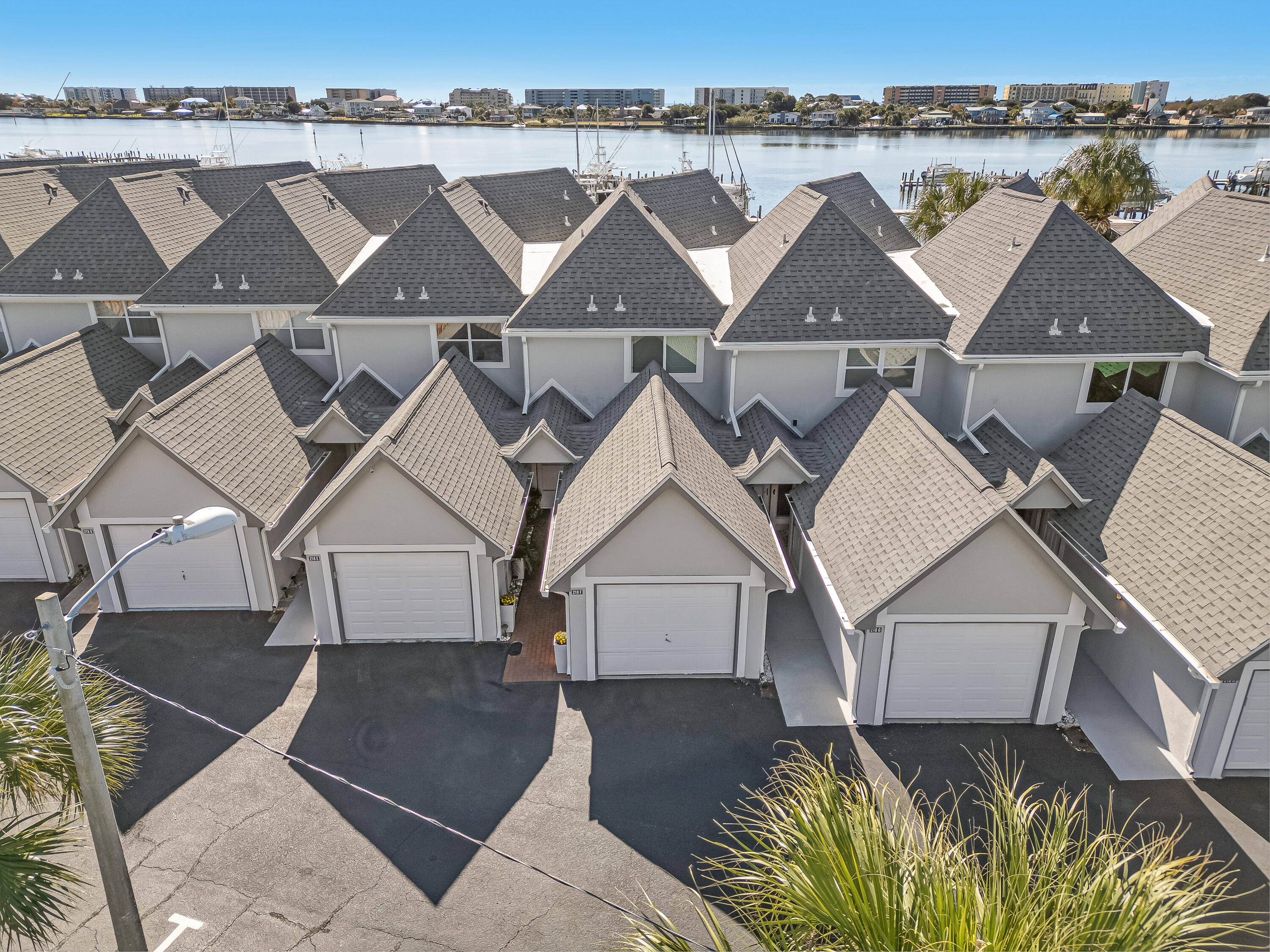 BROOKS LANDING - Residential