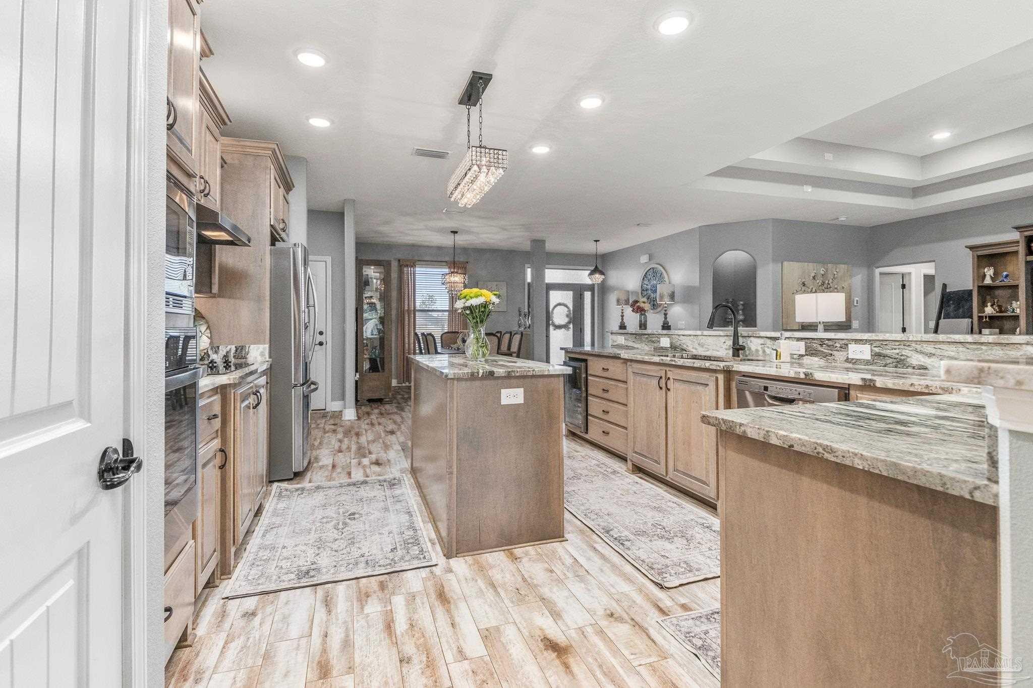 PLANTATION WOODS - Residential
