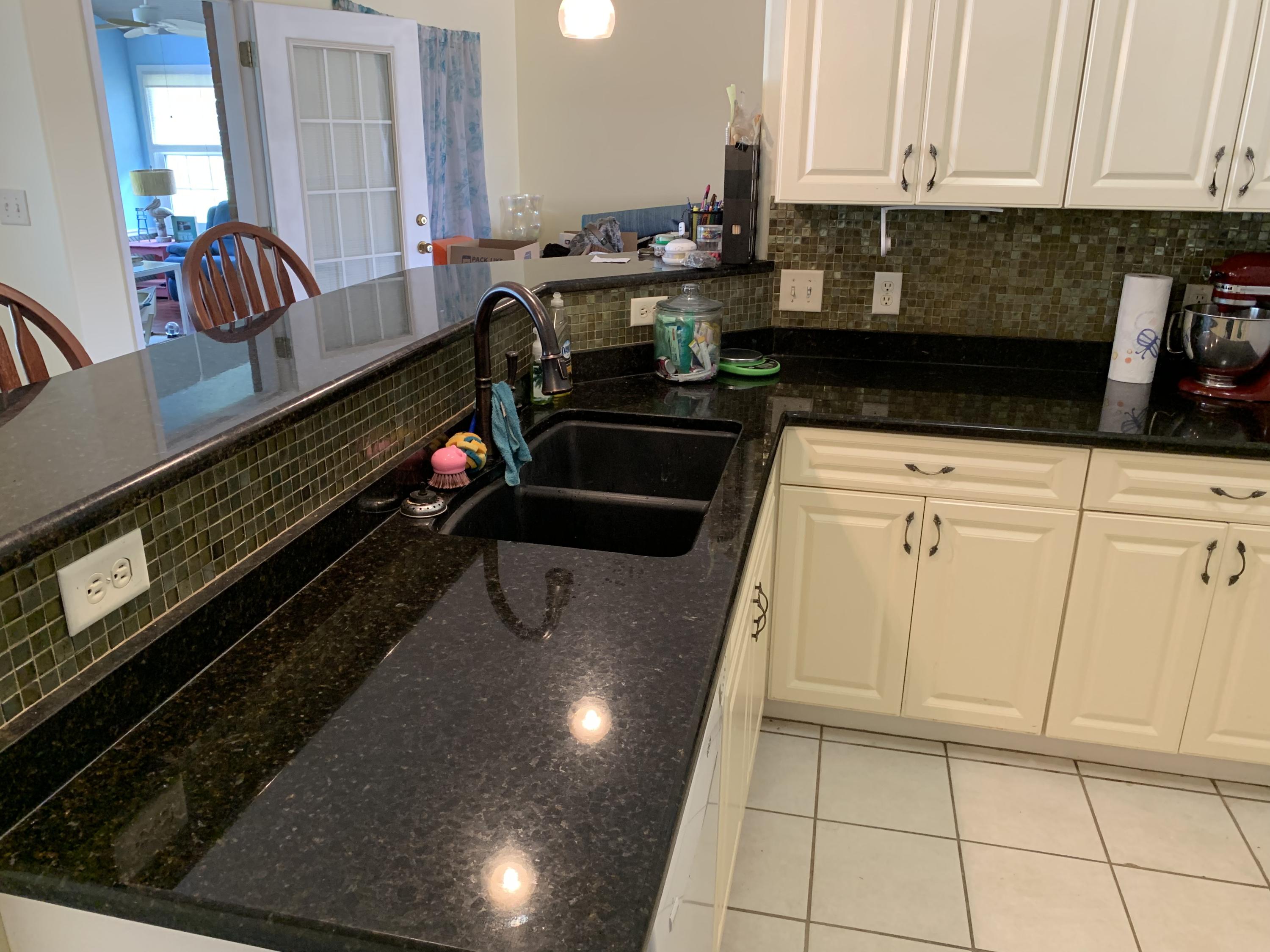 HOLLEY BY THE SEA - Residential