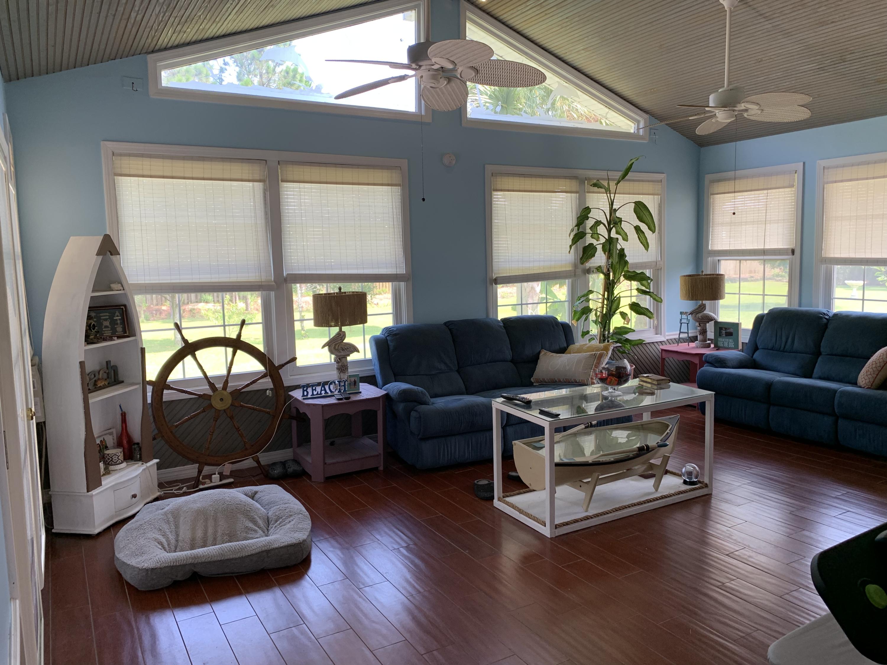 HOLLEY BY THE SEA - Residential