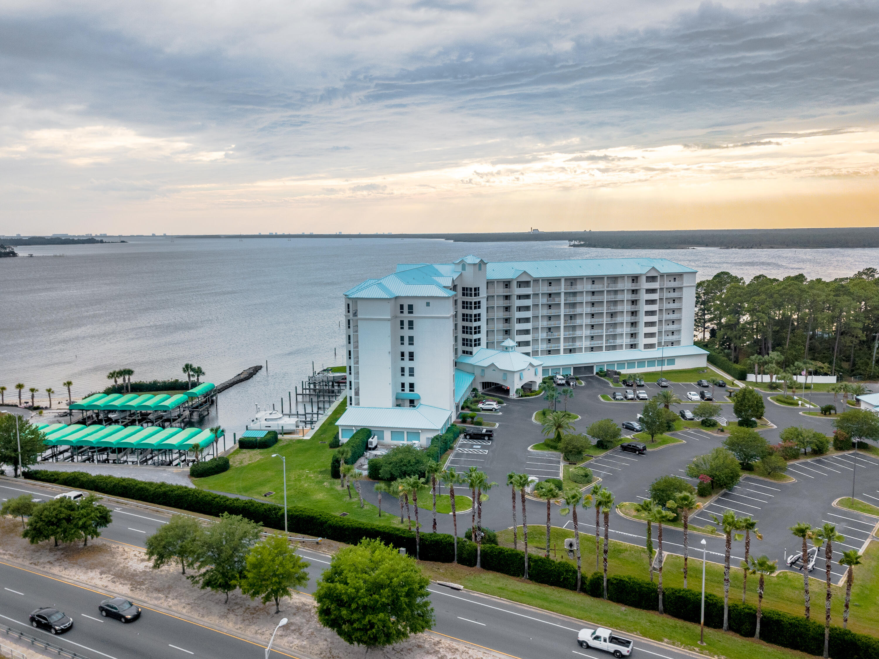 MARINA BAY RESORT CONDO - Residential