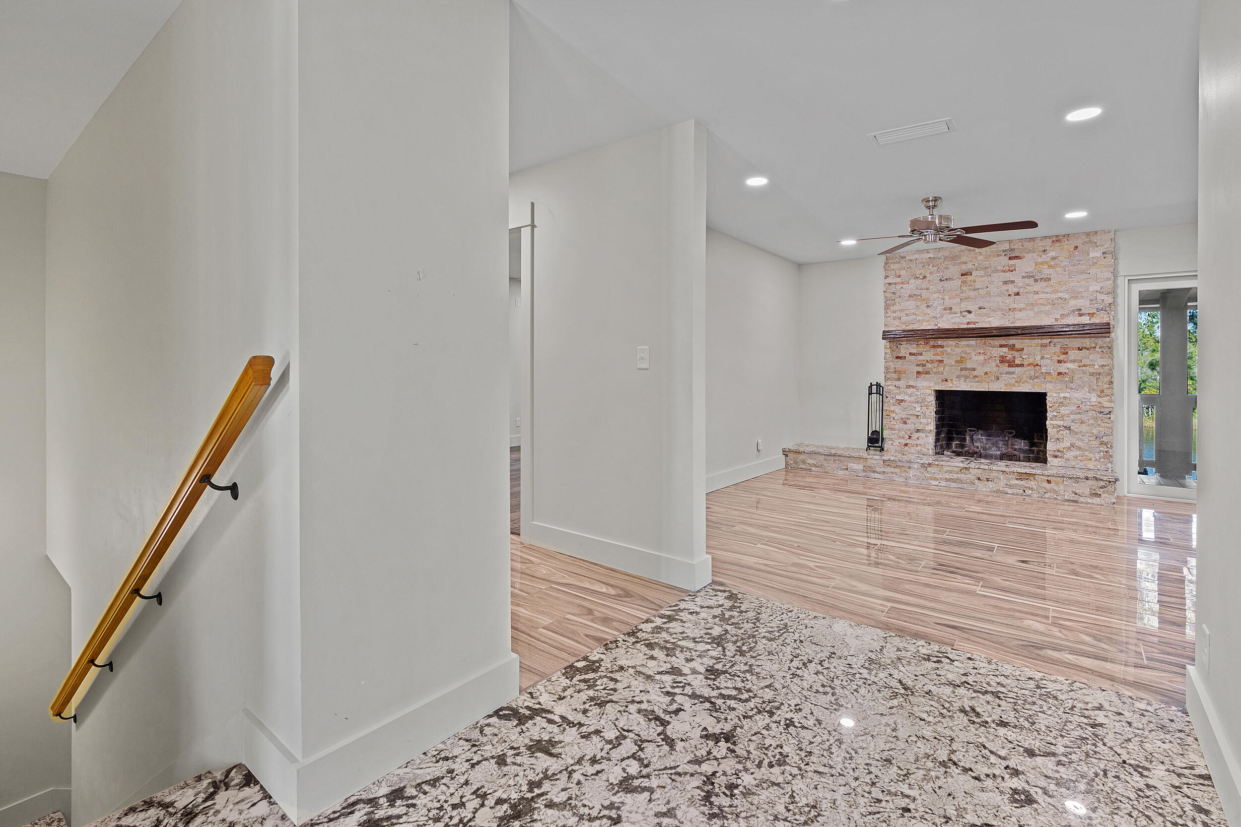 LAKE SHORE ESTATES - Residential
