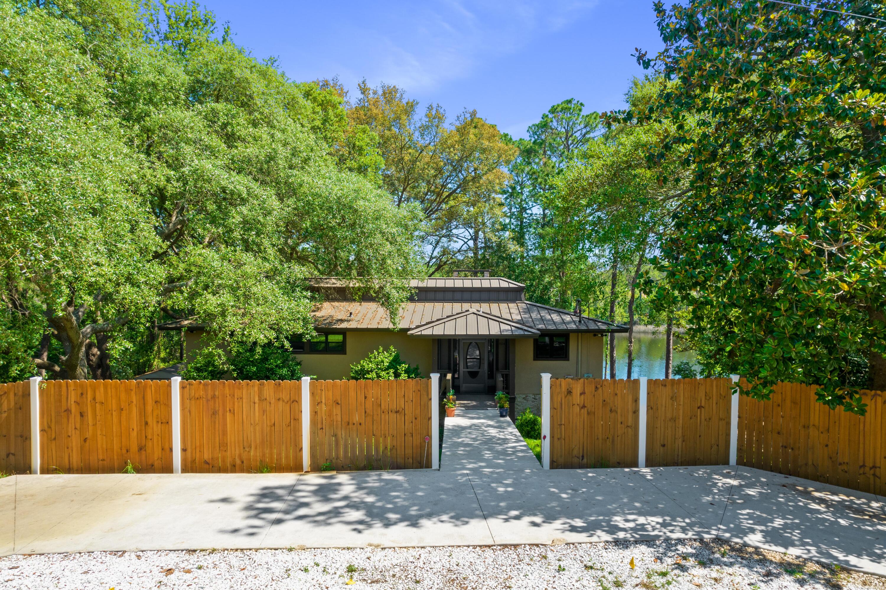 LAKE SHORE ESTATES - Residential