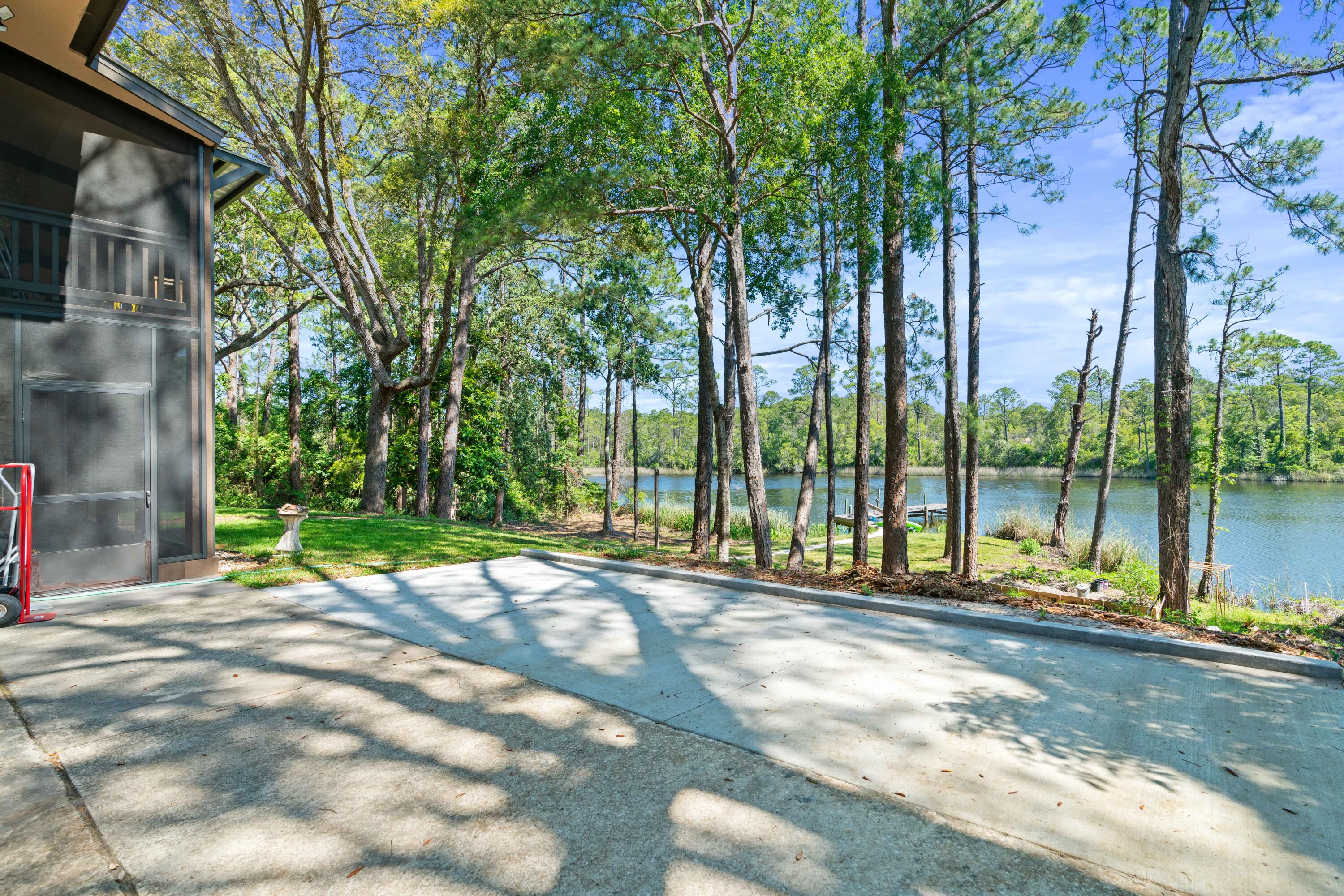 LAKE SHORE ESTATES - Residential